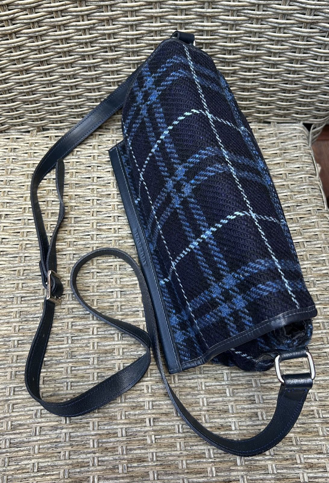Burberry Burberry London Blue Nova Check Tweed Leather Crossbody Bag Size ONE SIZE - 5 Thumbnail