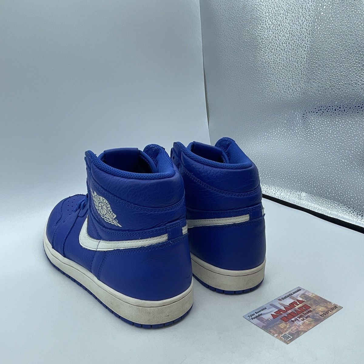 Jordan Brand Air Jordan 1 high hyper royal Size US 8 / EU 41 - 4 Thumbnail