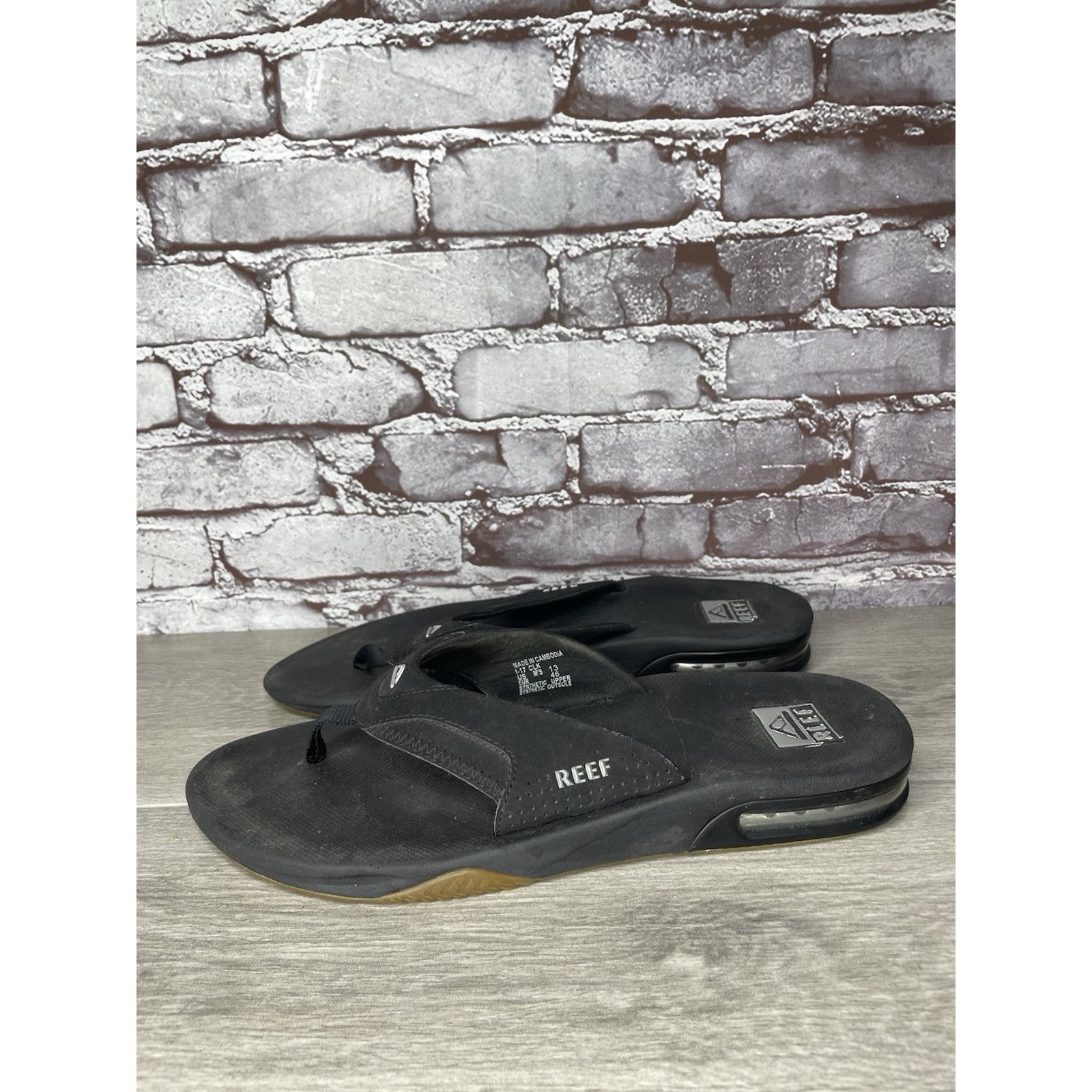 REEF Reef Black Synthetic Bottle Opener Foam Flip Flop Sandals Me Size US 13 / EU 46 - 9 Thumbnail