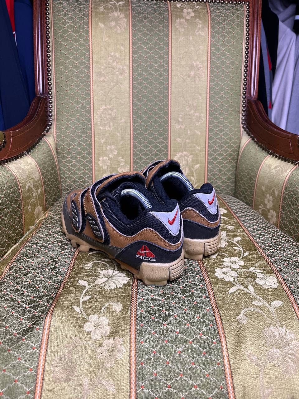 Japanese Brand × Nike ACG × Vintage Vintage Nike ACG Archival Outdoor Sneakers EUR 44 Size US 10 / EU 43 - 3 Thumbnail