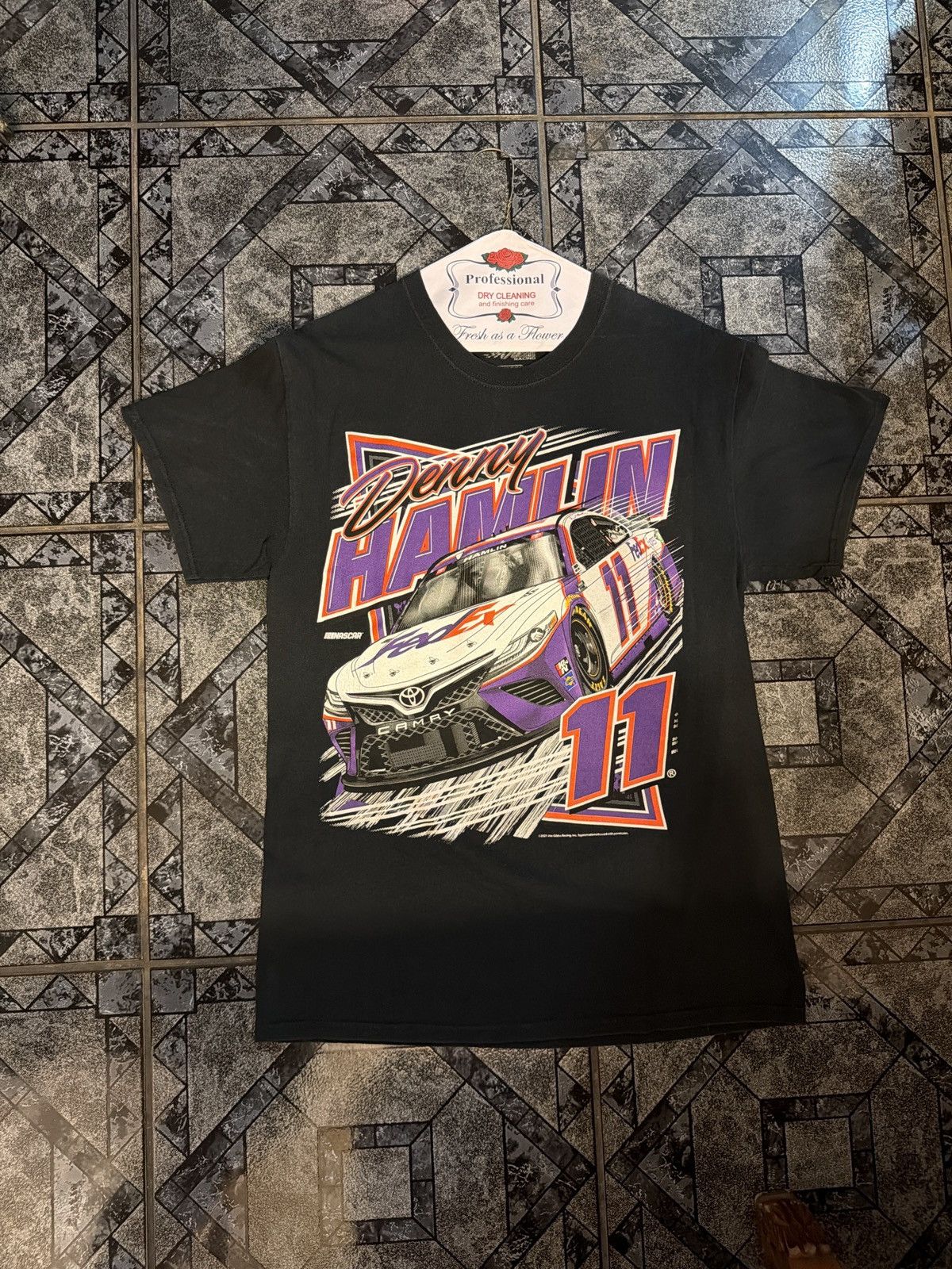 NASCAR DENNY HAMLIN VINTAGE NASCAR T SHIRT Size US M / EU 48-50 / 2 - 1 Thumbnail