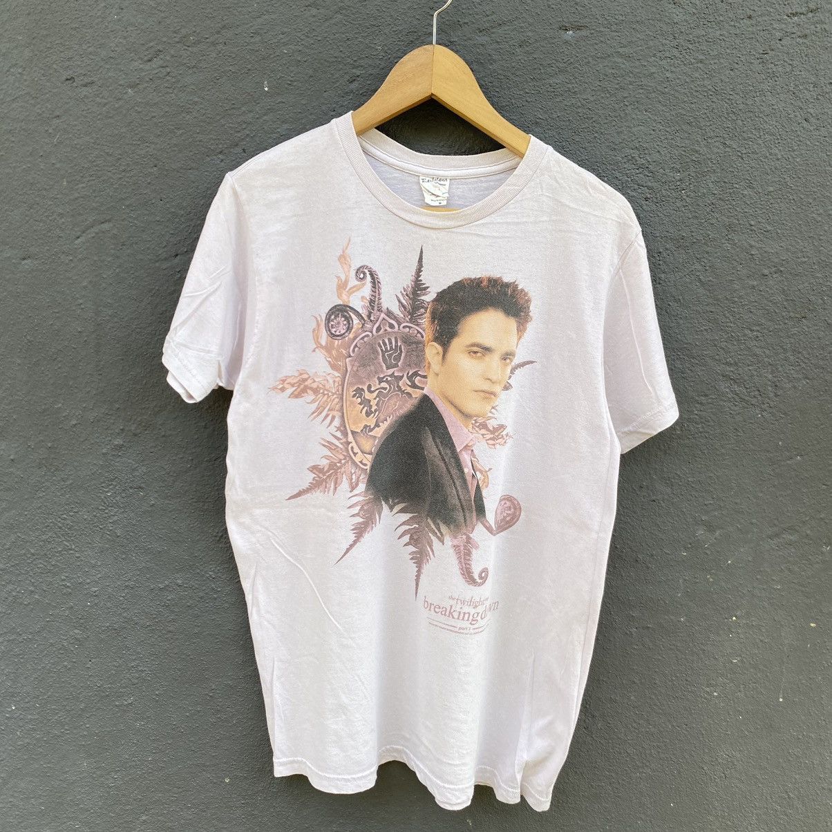 Vintage Vintage The Twilight Saga Breaking Dawn Part 1 Movie Tee Size US M / EU 48-50 / 2 - 1 Thumbnail