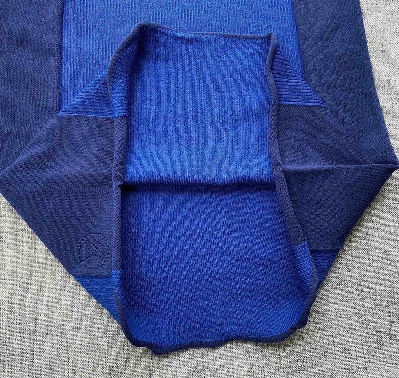 Louis Vuitton Louis Vuitton Louis Vuitton Women's Knit Top Size XS-2506 Size XS / US 0-2 / IT 36-38 - 4 Thumbnail