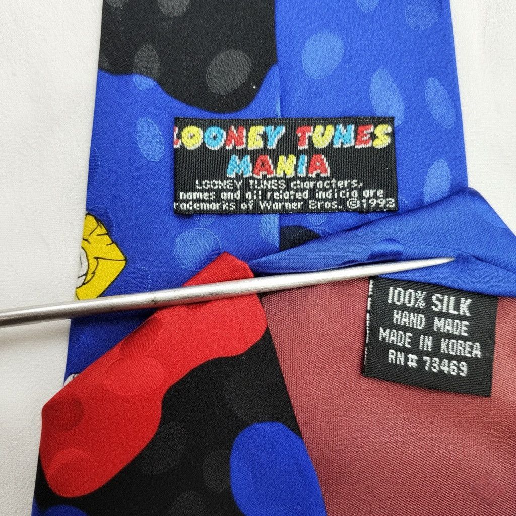 Warner Bros Looney Toons 58x4" Tie Vintage 1993 Cartoon 100% Silk Fudd Size ONE SIZE - 8 Thumbnail