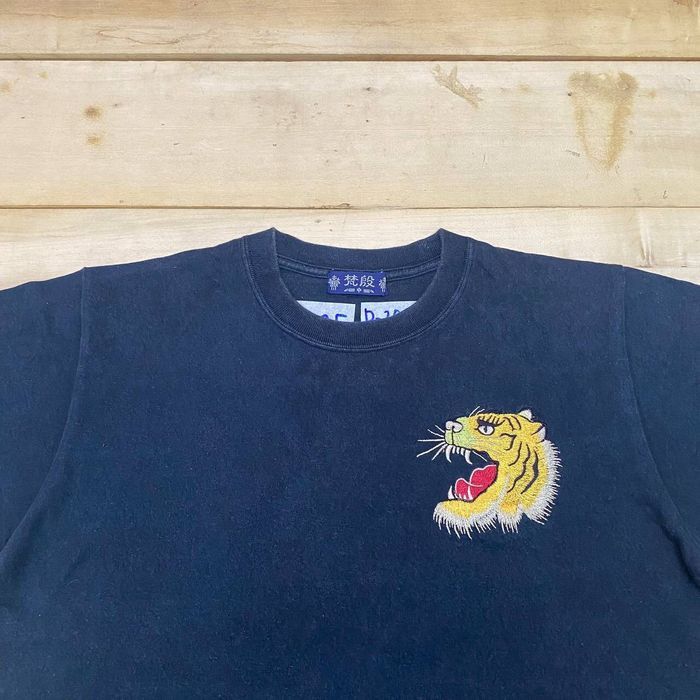 Japanese Brand B125. SUN FADED KATAKURI JAPAN SUKARJAN TIGER EMBROIDERY TEE Size US M / EU 48-50 / 2 - 2 Thumbnail