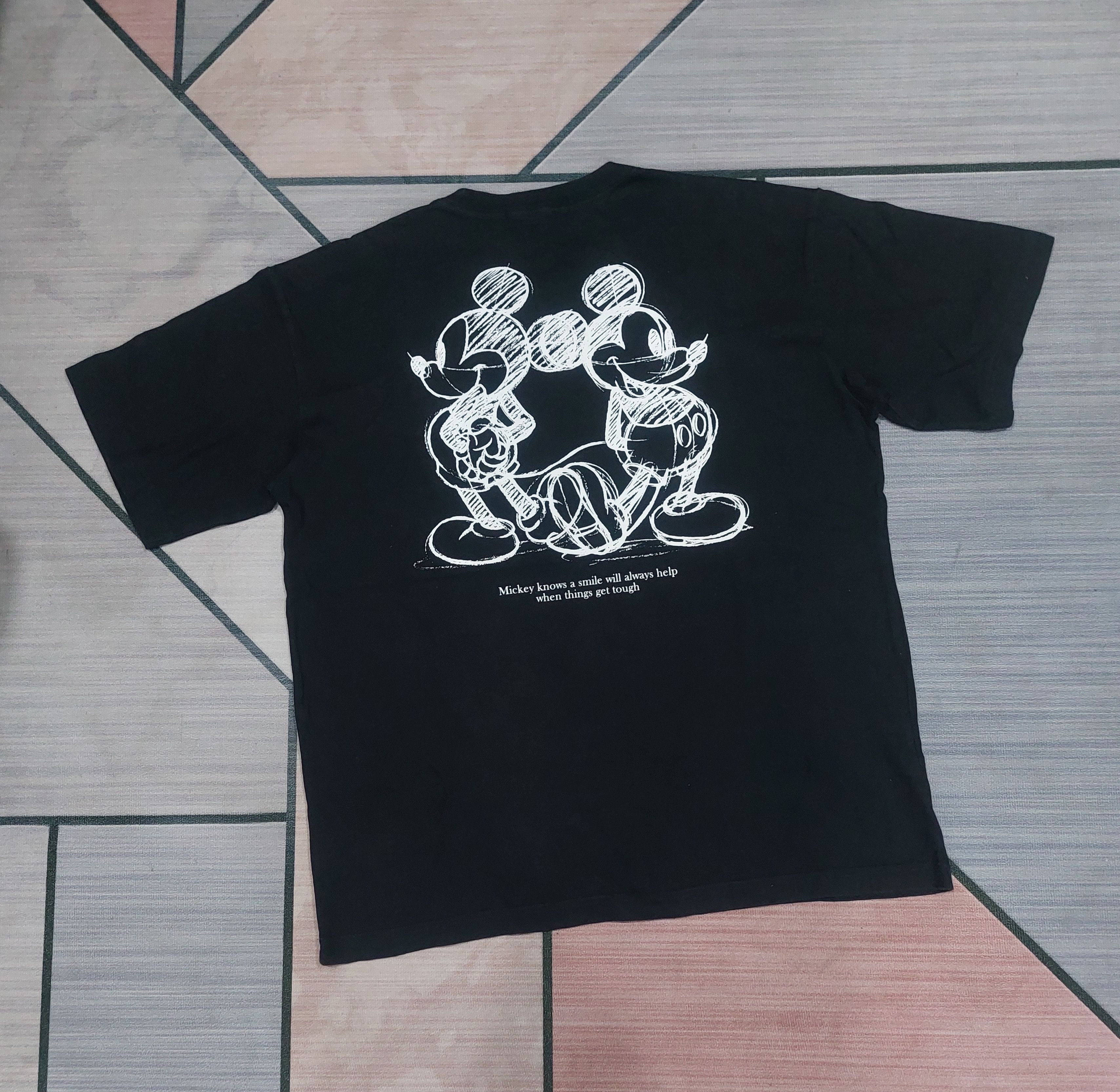 UNDERCOVER MICKEY DISNEY T