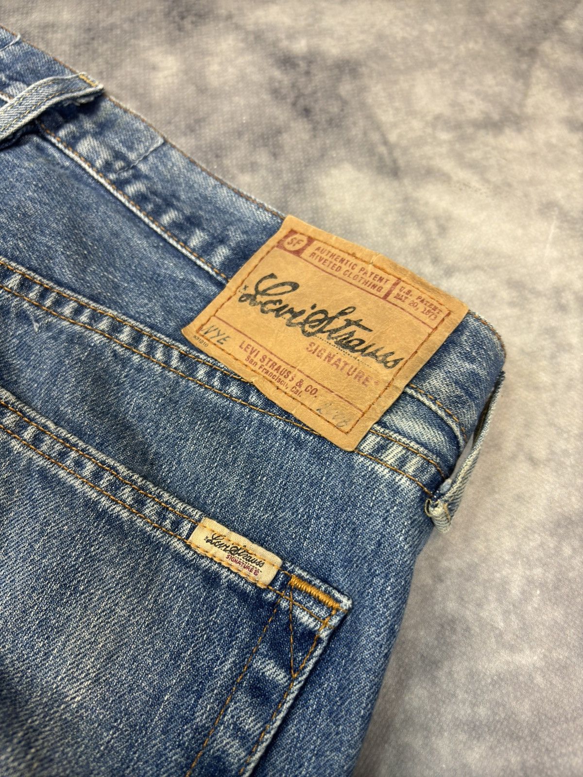 Jean × Levi's × Vintage Vintage Levi's Signature Released Hem Jeans 38x32 Workwear Size US 38 / EU 54 - 5 Thumbnail