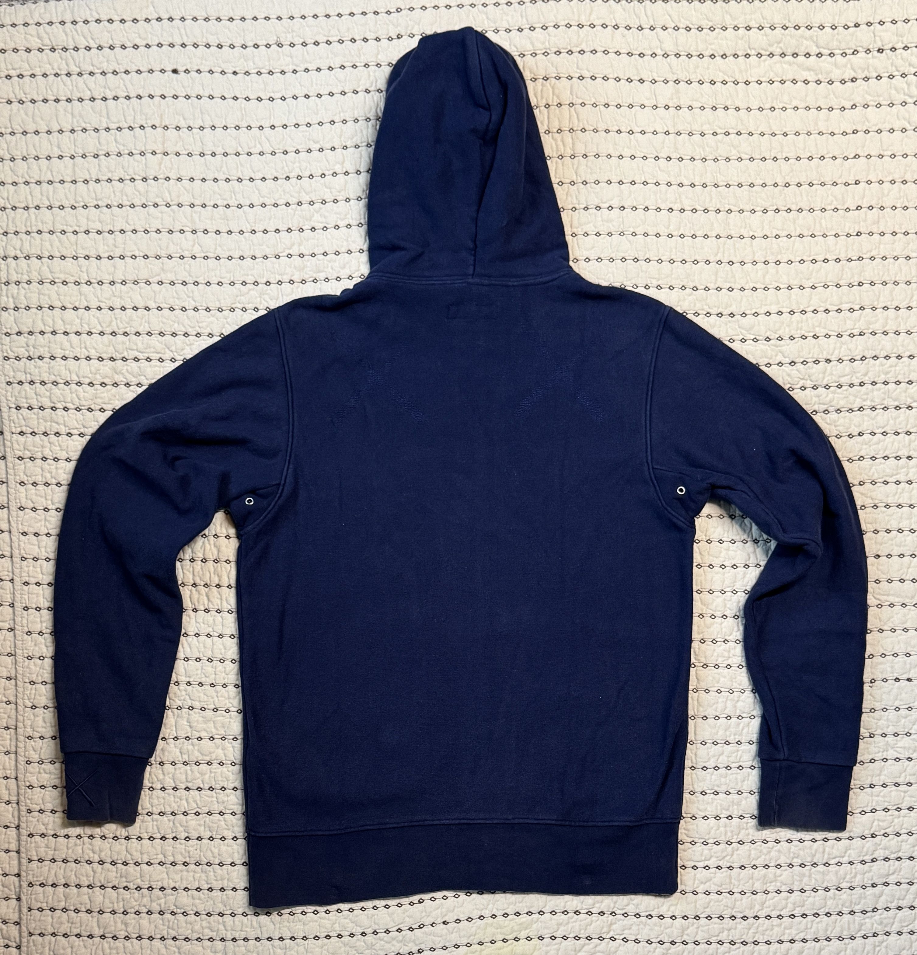 Kaws KAWS / ORIGINAL FAKE - CHOMPERS HOODIE NAVY MEDIUM SZ 2 XX Size US M / EU 48-50 / 2 - 4 Thumbnail