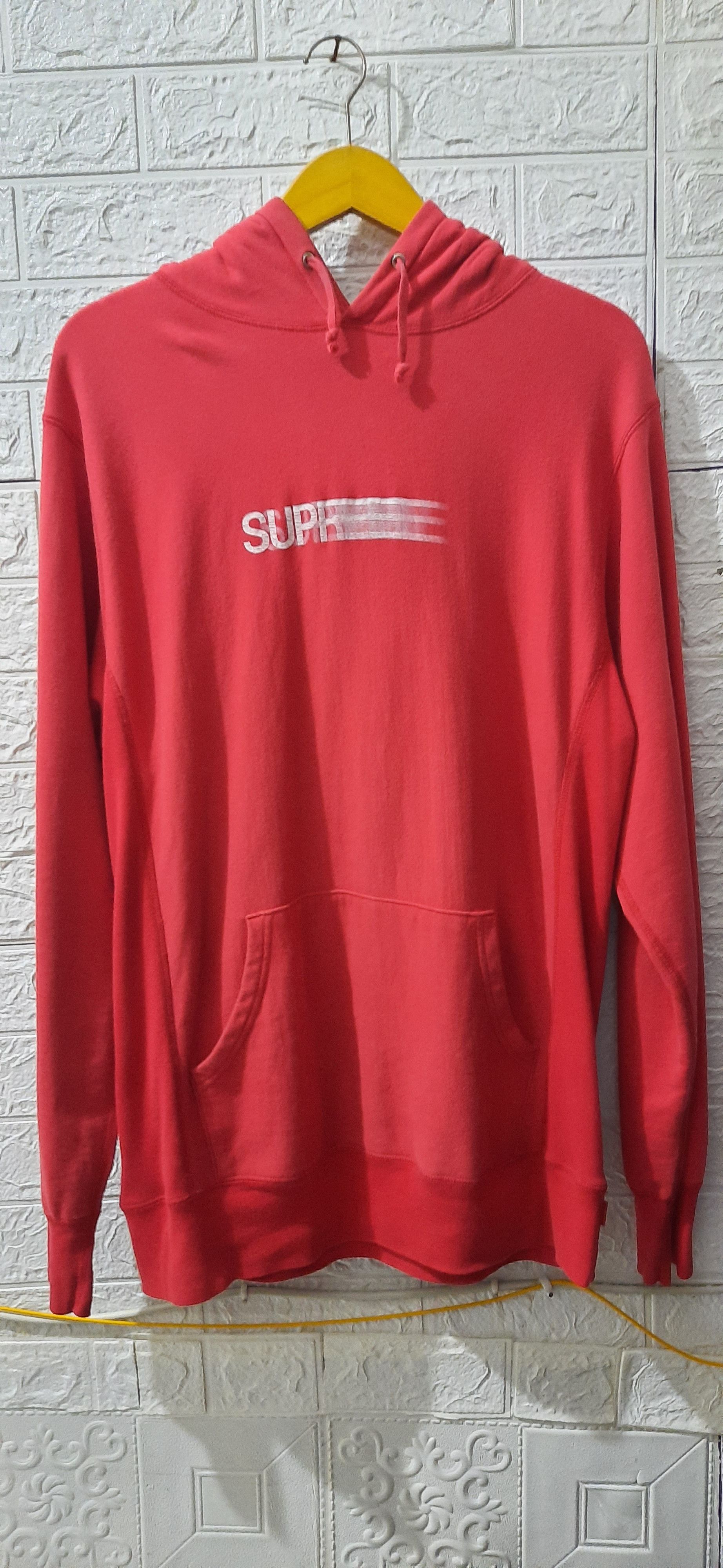 Supreme Supreme Motion Logo Size US L / EU 52-54 / 3 - 1 Thumbnail