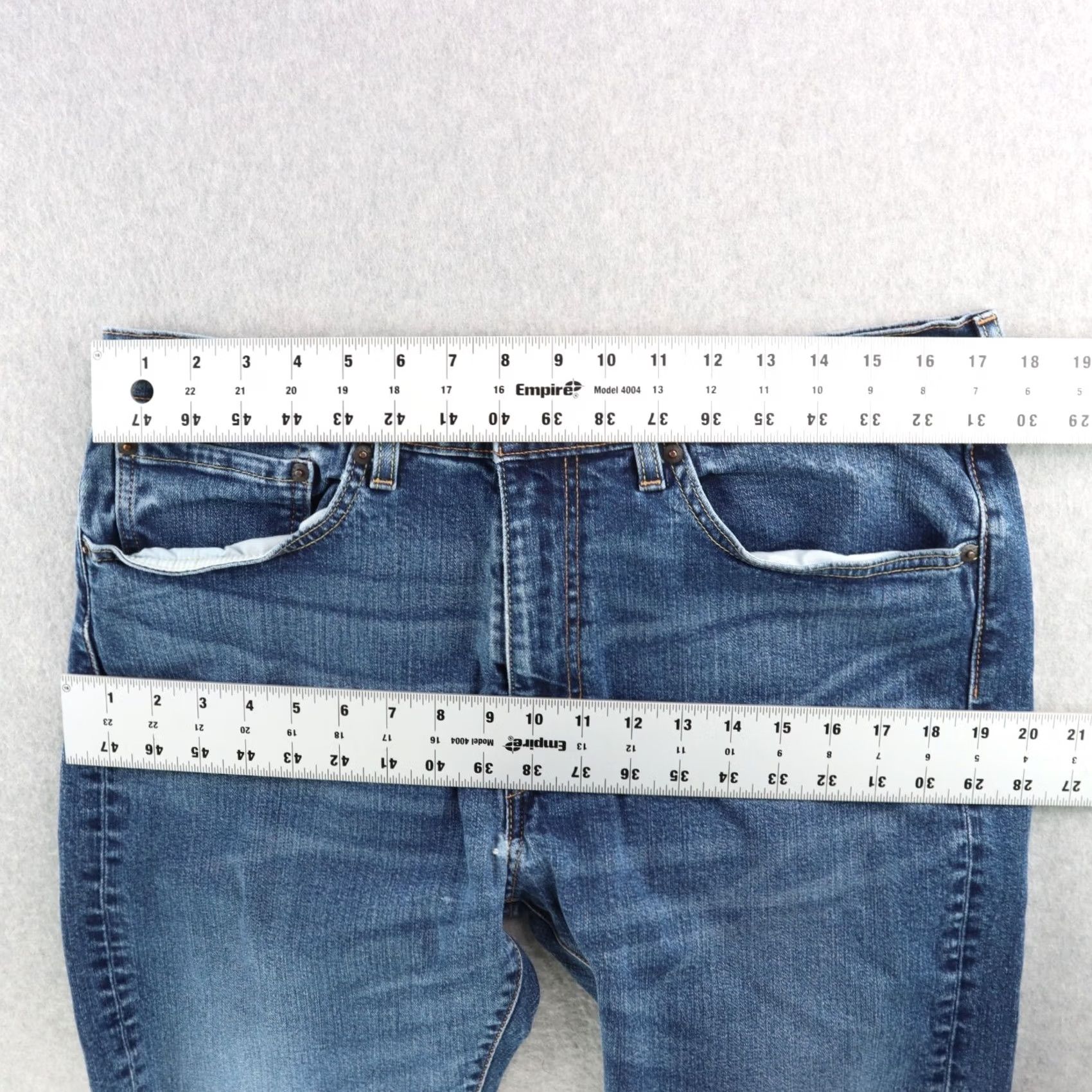 Levi's Levi’s Premium 505 Big E Jeans 35x30 Medium Blue Levi’s 505 Straight Adult Mens Jeans Size US 35 - 5 Thumbnail