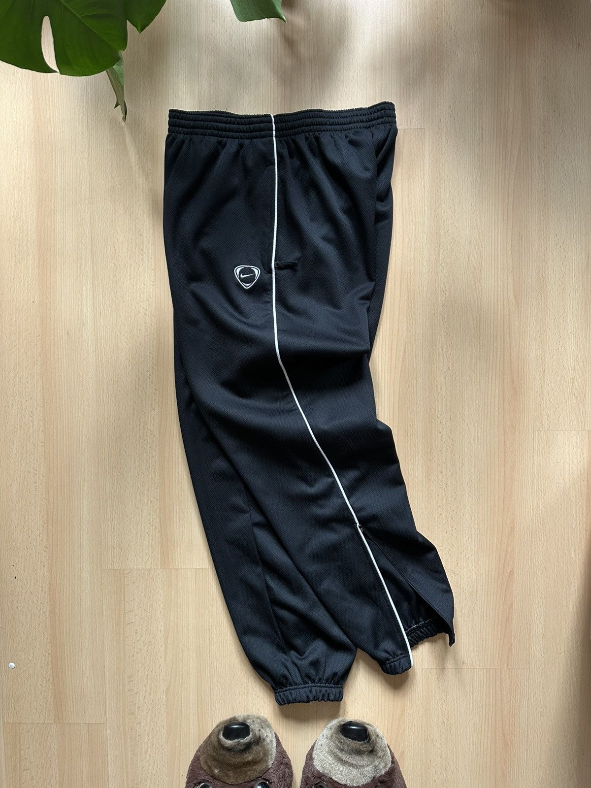 Nike Vintage Nike Track Pants Y2K Nike Sweatpants Nike Joggers Size US 38 / EU 54 - 1 Thumbnail