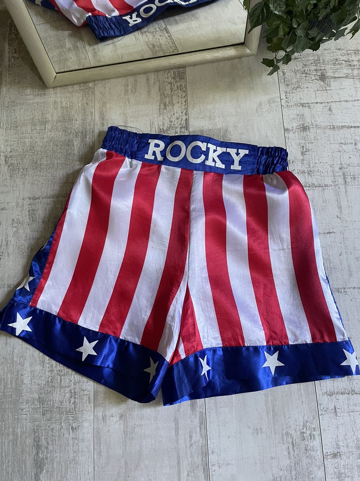 Other Vintage 2007 Rocky Boxing Shorts Metro•Goldwyn•Mayer Studios Size US 30 / EU 46 - 3 Thumbnail
