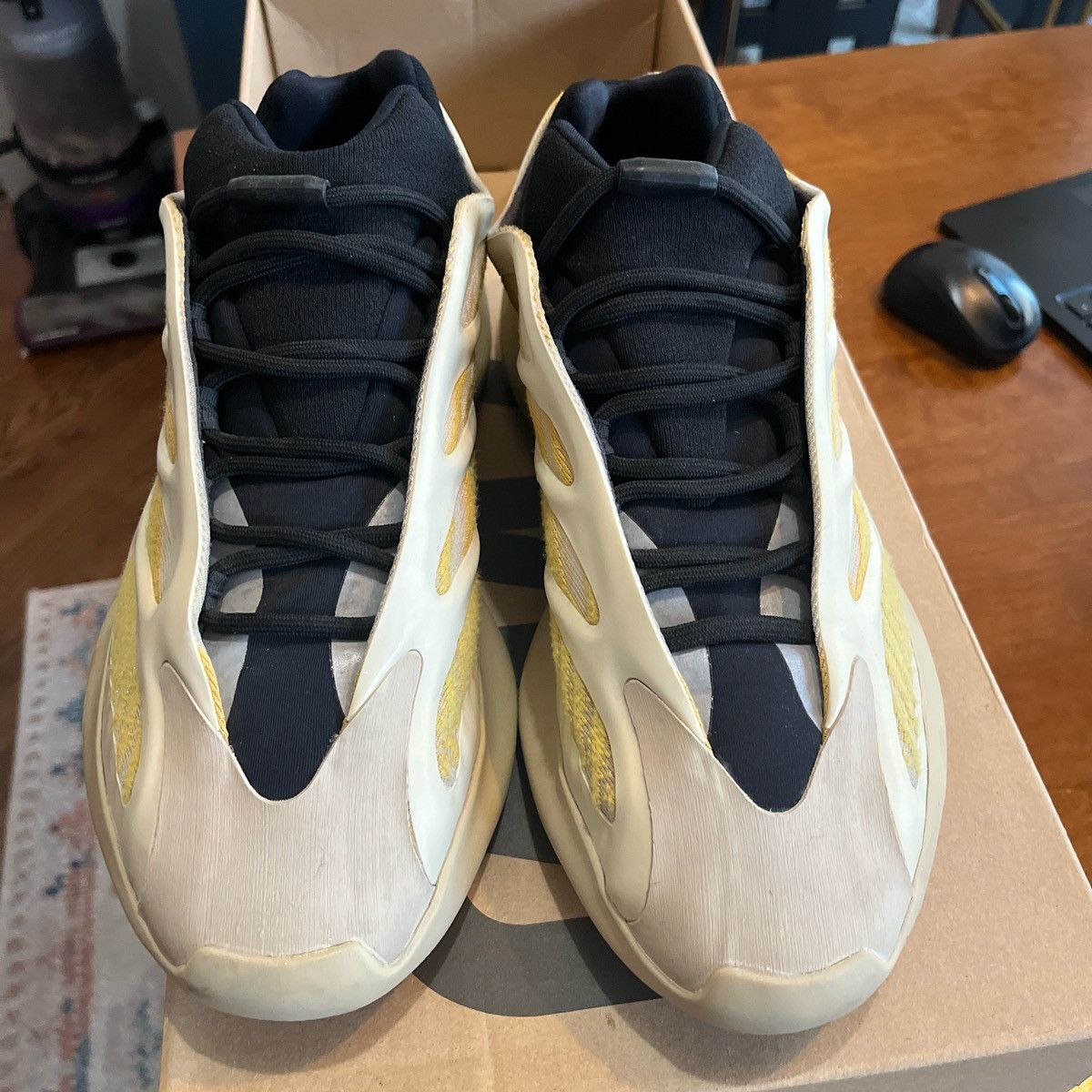 Adidas × Yeezy yeezy 700 safflower Size US 11 / EU 44 - 1 Thumbnail