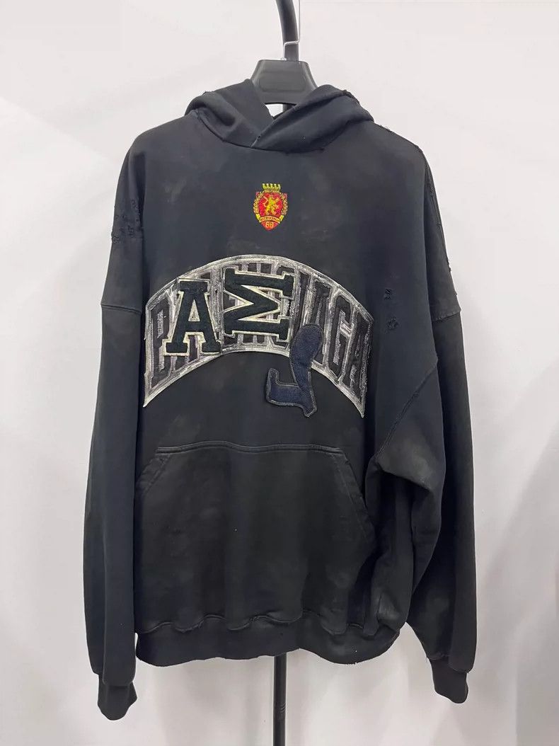 Balenciaga Balenciaga size 2 Monogrammed pullover hooded sweatshirt wi Size US S / EU 44-46 / 1 - 1 Thumbnail