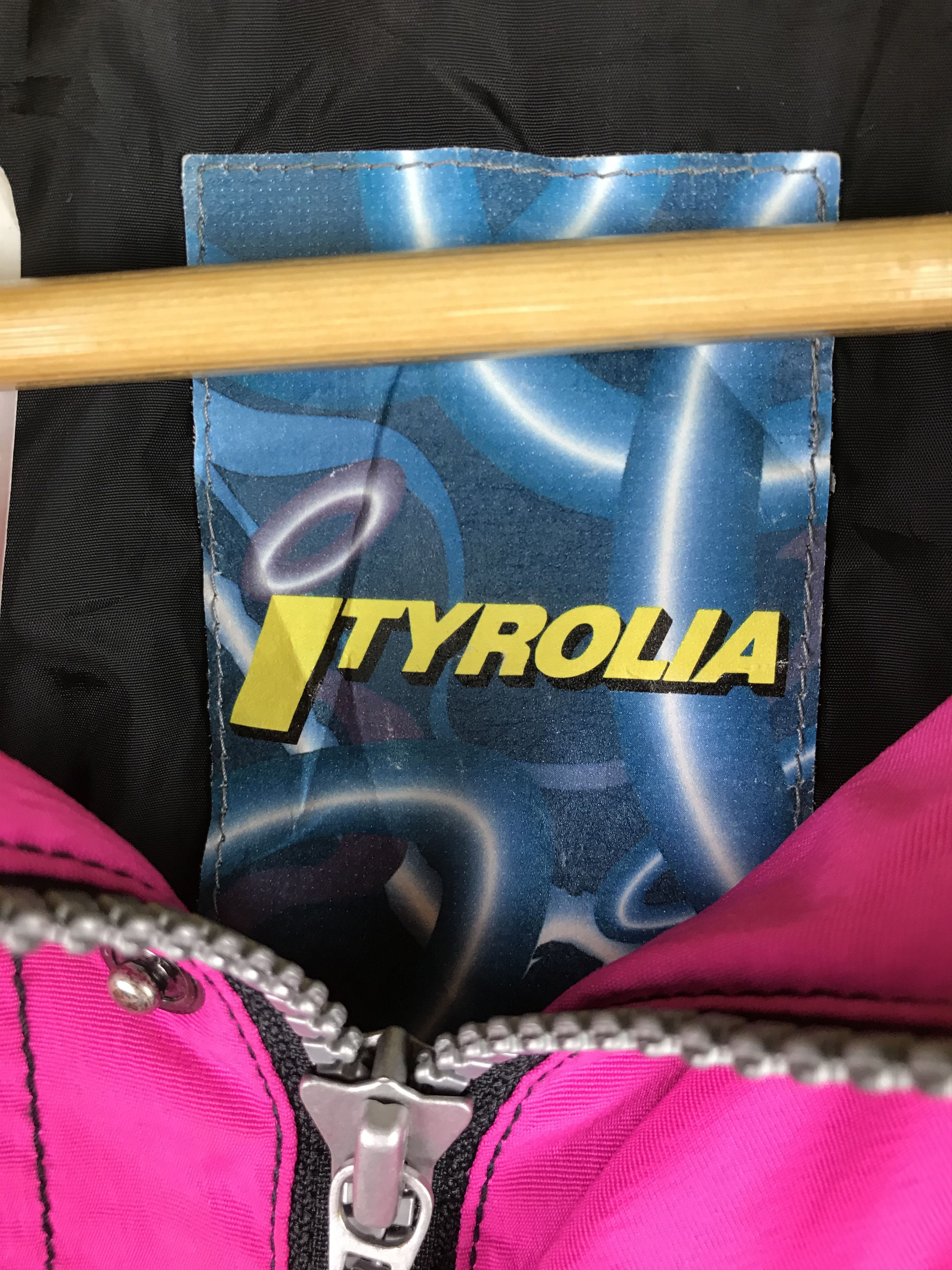 Japanese Brand Very Rare Colour Itrolia Ski Jacket Size US XL / EU 56 / 4 - 4 Thumbnail