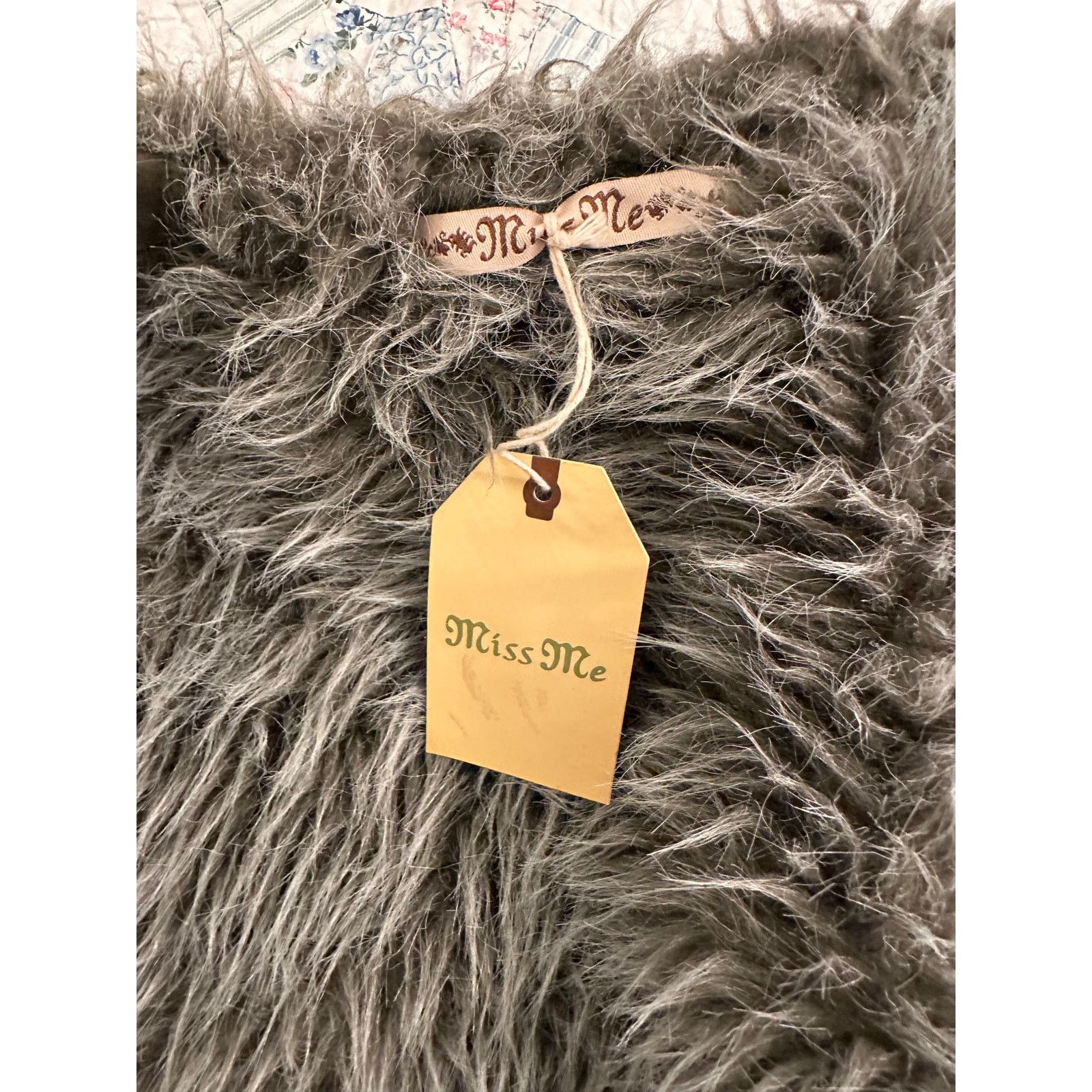 Miss Me Y2K NWT EMBELLISHED FAUX FUR SUEDE PENNY LANE VEST Size S / US 4 / IT 40 - 8 Thumbnail