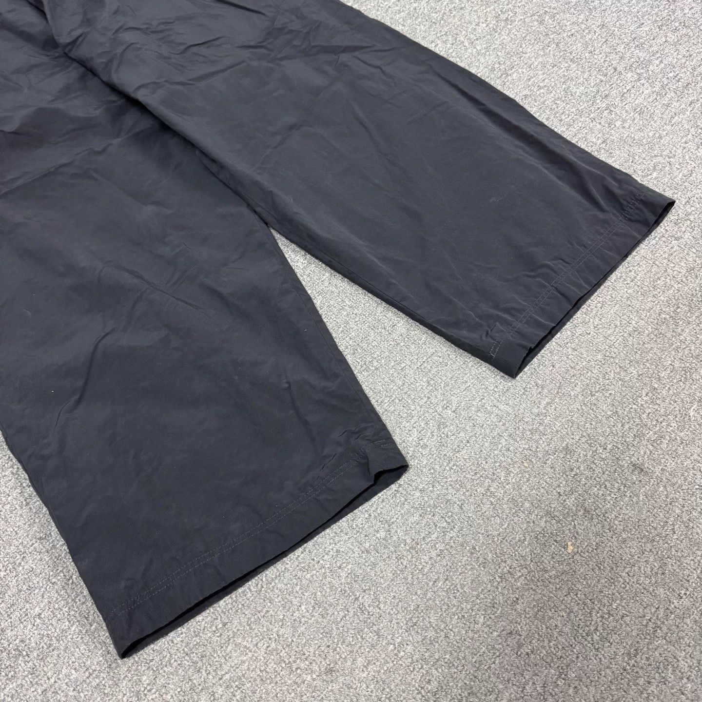 Balenciaga Balenciaga 3B Embroidered Logo Casual Pants M 99 New Size US 33 - 5 Thumbnail