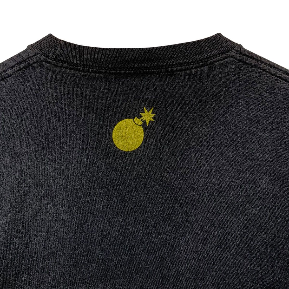 Vintage Vintage Y2K THE HUNDREDS Adam Bomb Sun Faded Tee Shirt Top Size US L / EU 52-54 / 3 - 8 Thumbnail