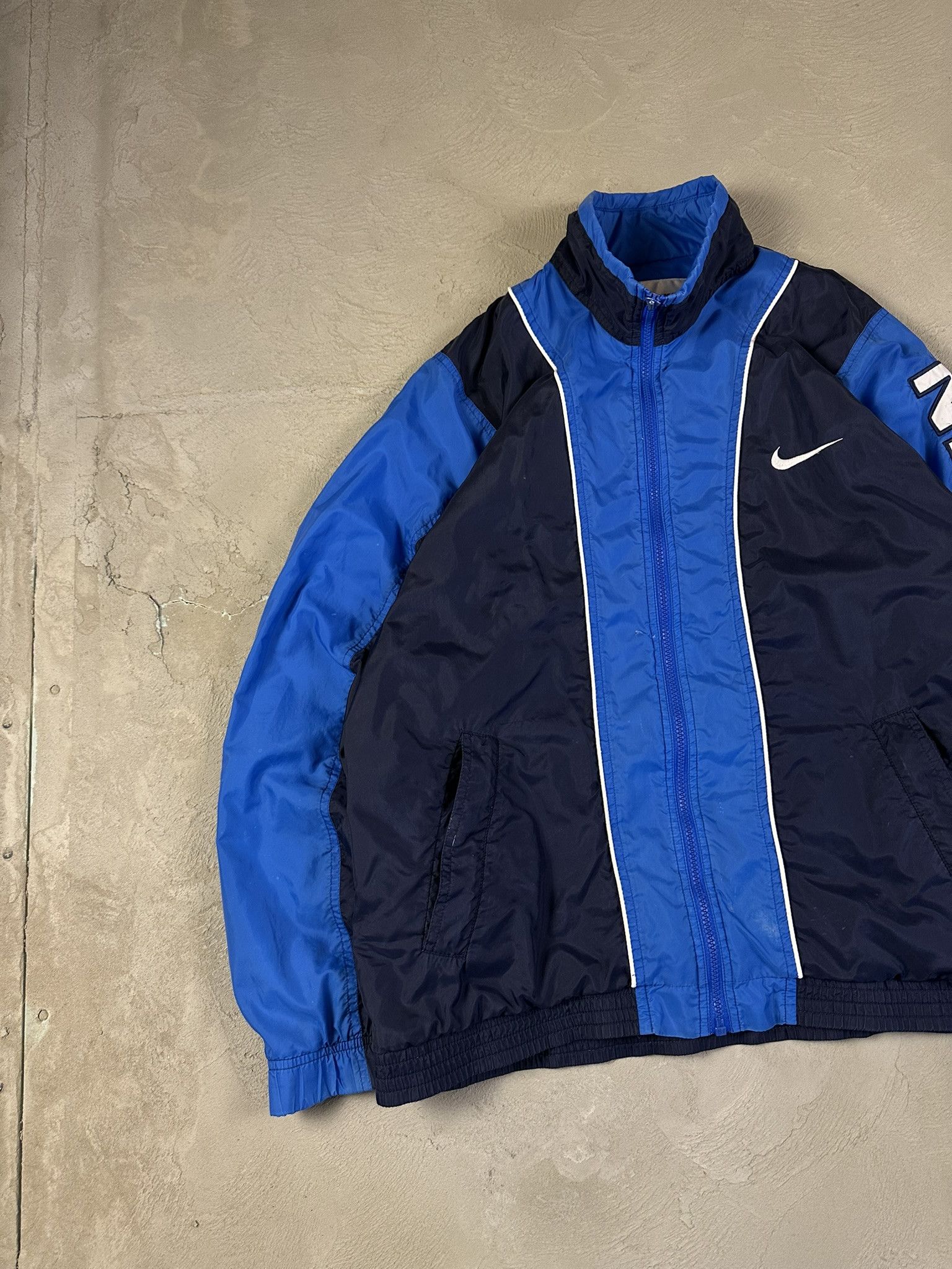 Nike 90s Vintage Nike Tracksuit Nylon Zip Jacket Size US M / EU 48-50 / 2 - 2 Thumbnail