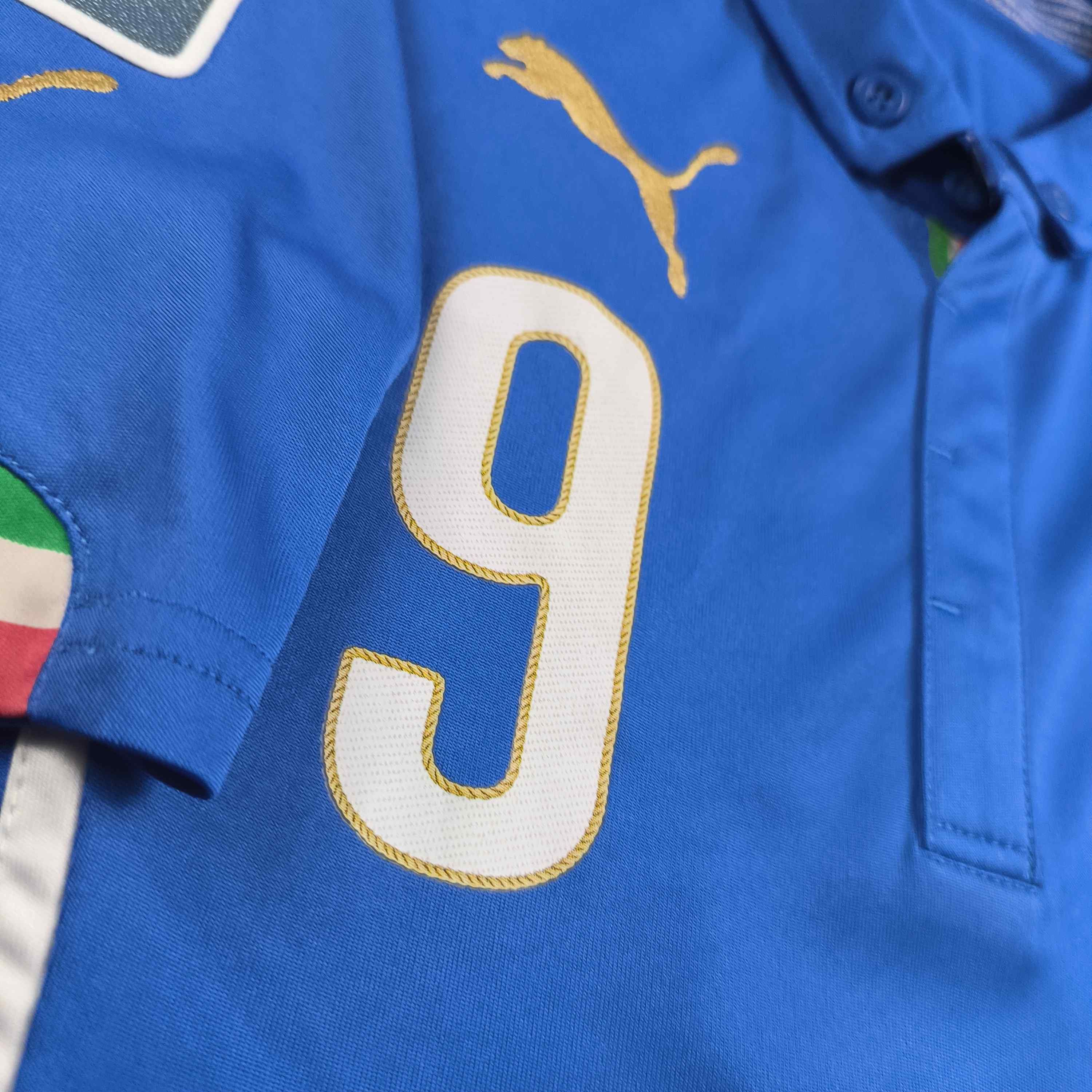 Puma Italy 2014-16 Puma home Mario Balotelli football jersey S Size US S / EU 44-46 / 1 - 6 Thumbnail