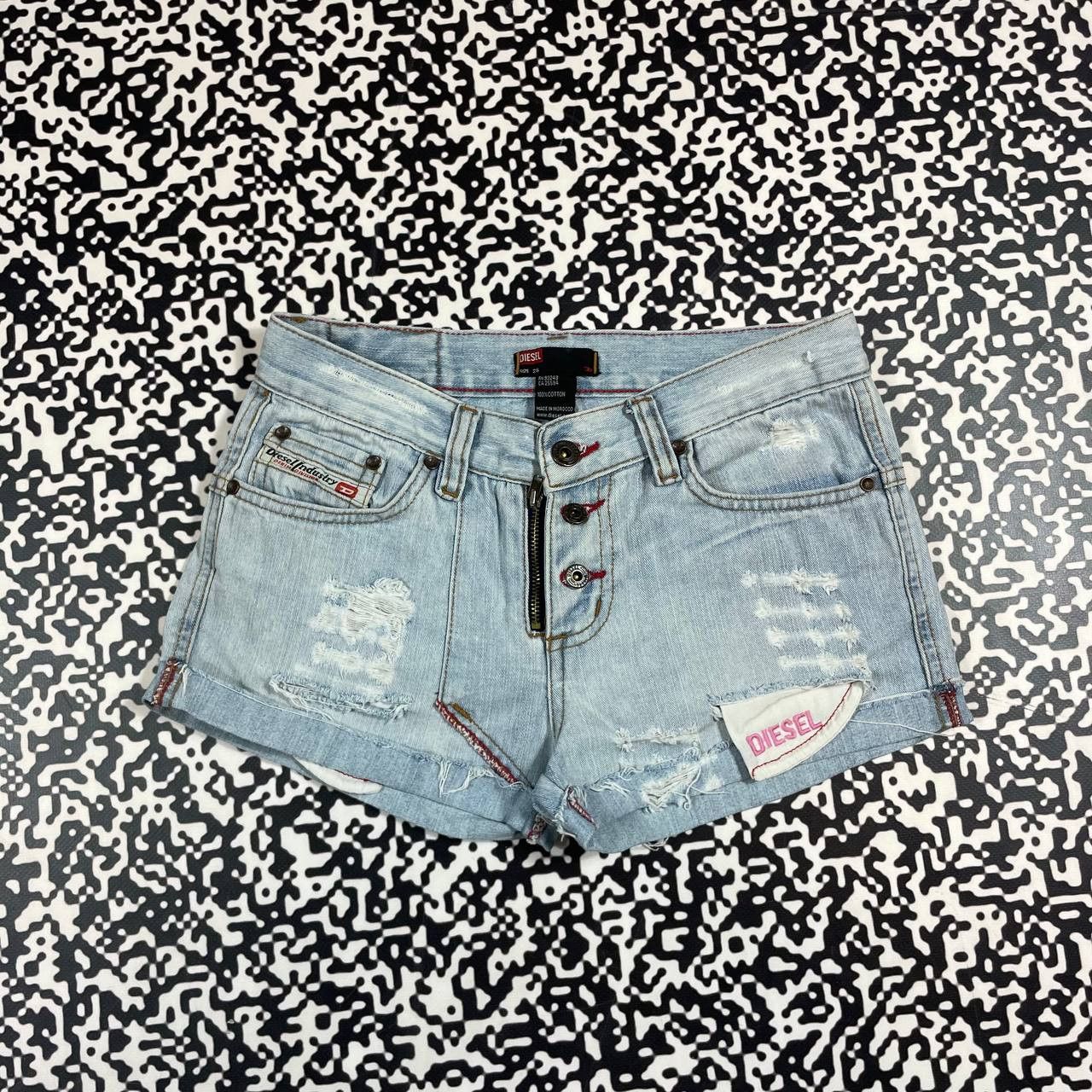 Diesel Vintage Y2K Diesel Distressed Style Mini Shorts 90s Style Size 28" / US 6 / IT 42 - 1 Thumbnail