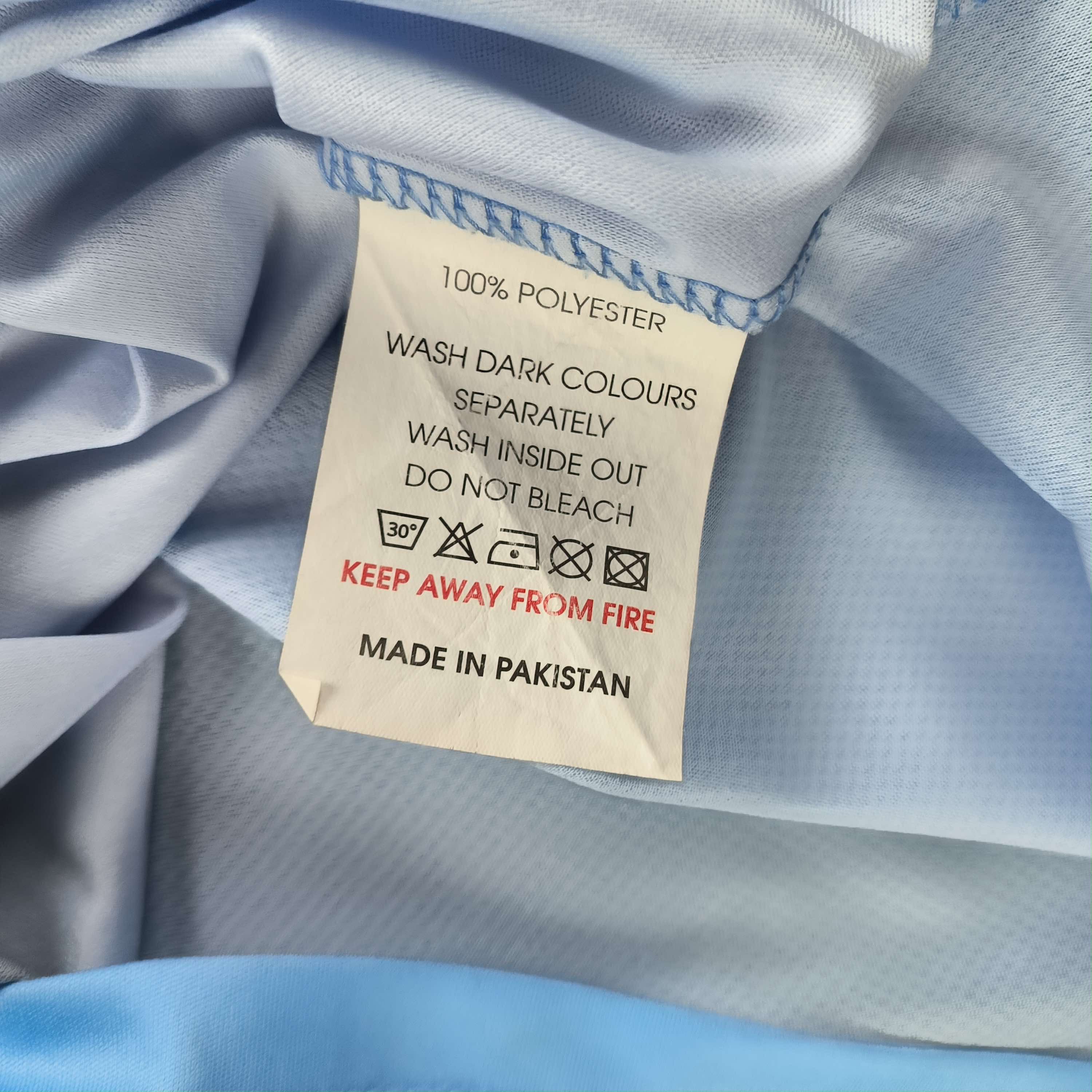 Other Doncaster Rovers 22-23 Oxen training football jersey sz XXL Size US XXL / EU 58 / 5 - 6 Thumbnail
