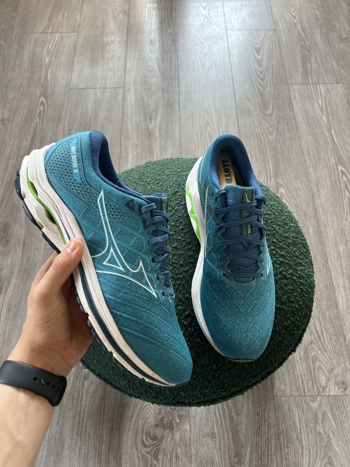 Designer × Mizuno ‼️Mizuno Wave Inspire 18 Athletic Soft Touch Shoes‼️ Size US 11 / EU 44 - 8 Thumbnail