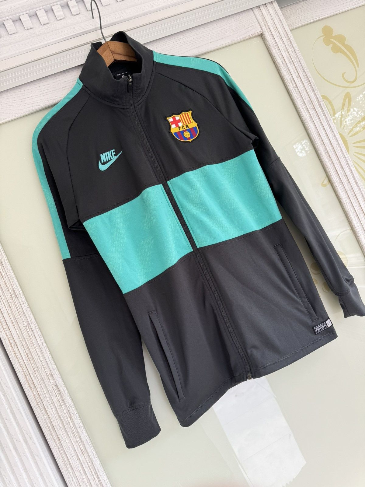 Nike Barcelona 2019-2020 Soccer Track Jacket Football Kit Shirt Size US S / EU 44-46 / 1 - 4 Thumbnail