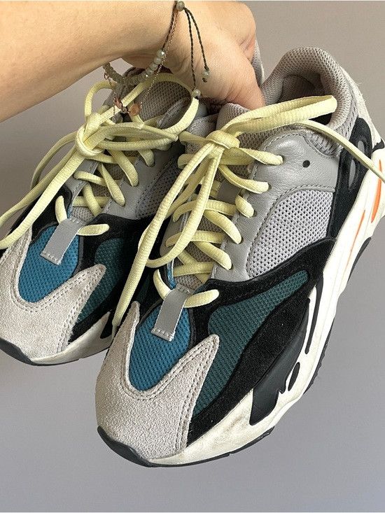 Yeezy YEEZY Boost 700 Wave Runner - 6½, worn a few times! Size US 6.5 / IT 36.5 - 5 Thumbnail