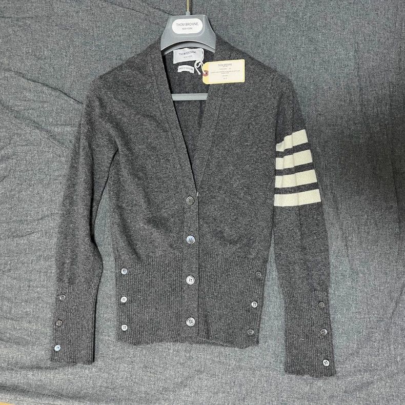 Thom Browne Thom Browne Medium grey cashmere knitwear Size XS / US 0-2 / IT 36-38 - 1 Thumbnail