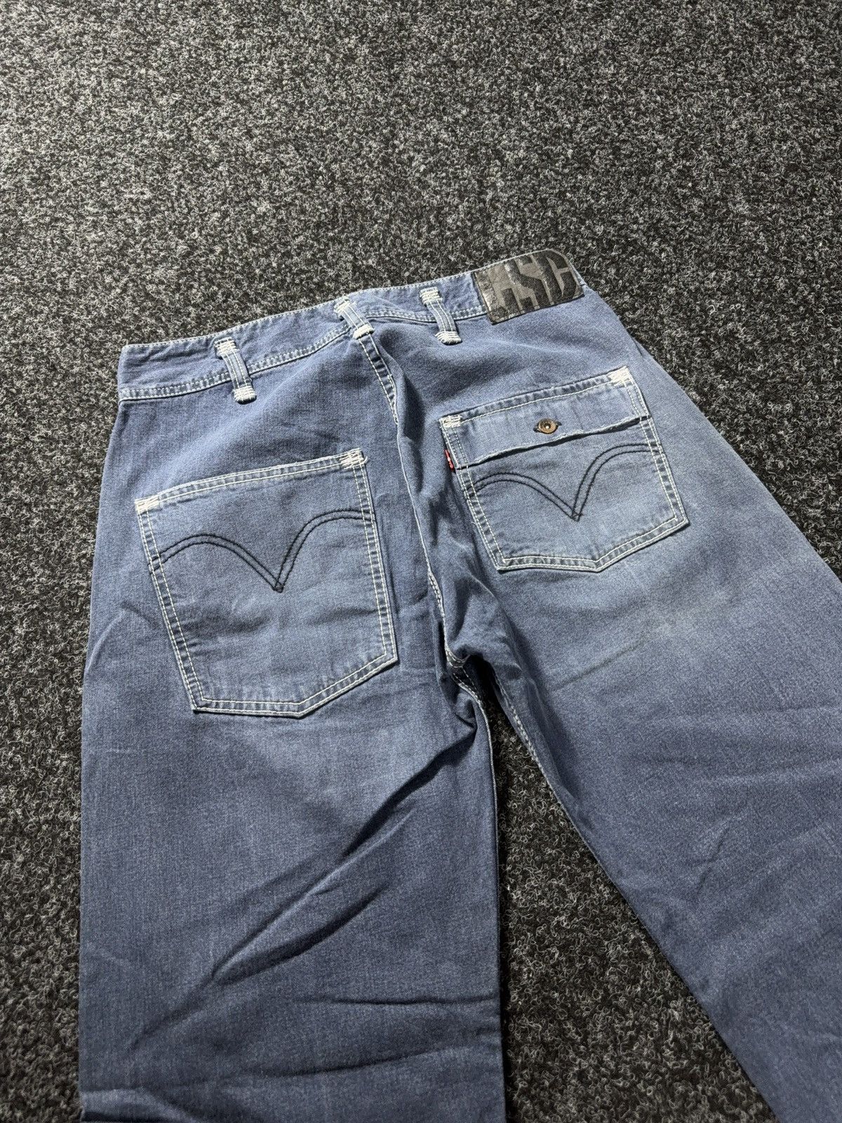 Levi's 00s Vintage Levi’s 880 Baggy Workwear Light Wash Denim Jeans Size US 31 - 16 Thumbnail