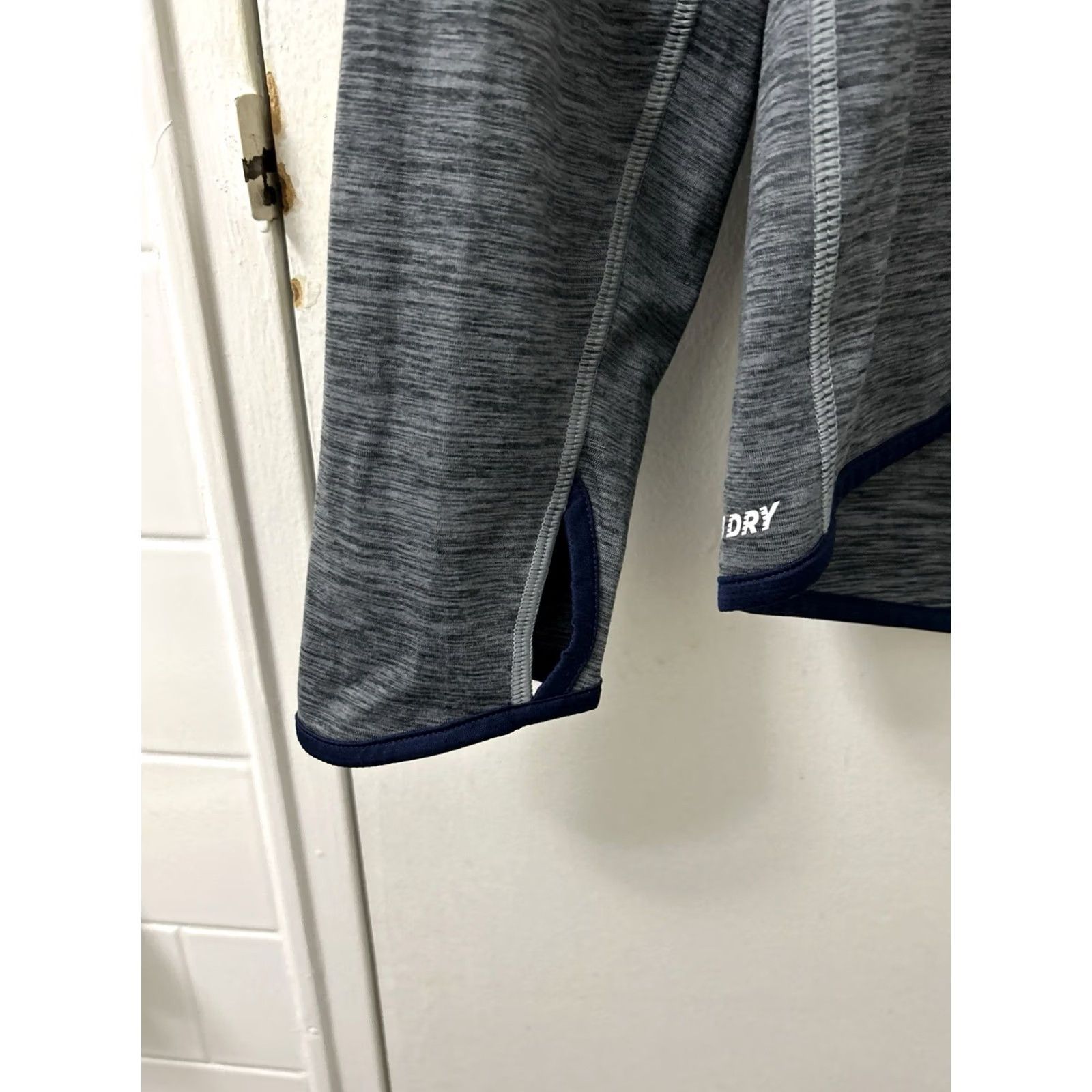 New Balance New Balance NB Dry 1/4 Zip Mens M Gray Navy Pullover L/S Pockets Logo Zipper Activewear Running Gym Training Size US M / EU 48-50 / 2 - 4 Thumbnail