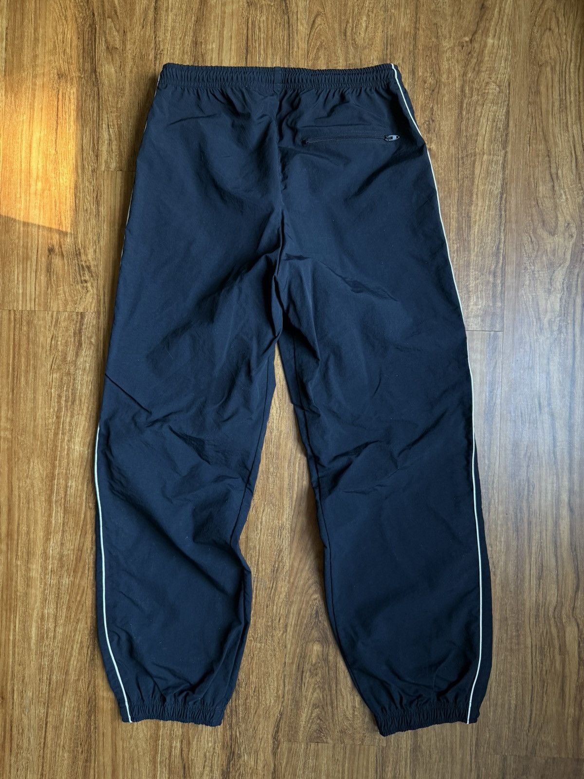 Off-White Off-White Rubber Logo Jogger black size small Size US 28 / EU 44 - 5 Thumbnail