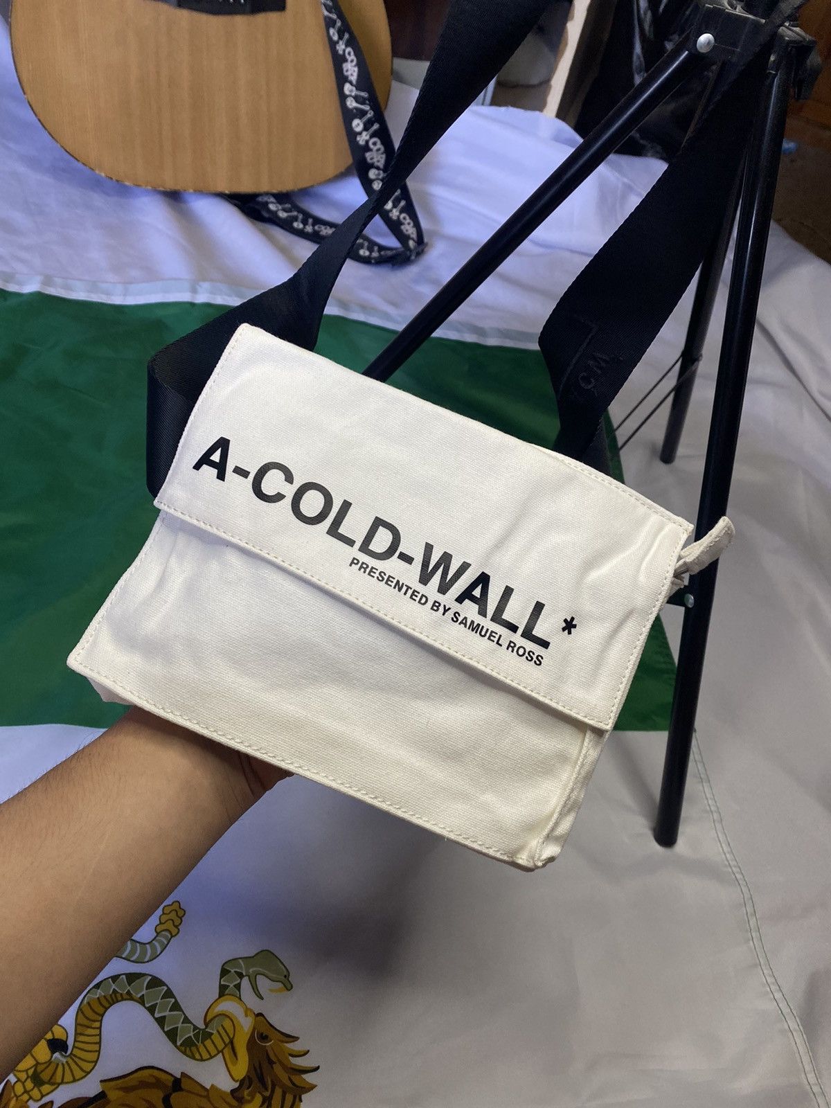 A Cold Wall Limited Messenger Bag Sling Bag in White, Men's