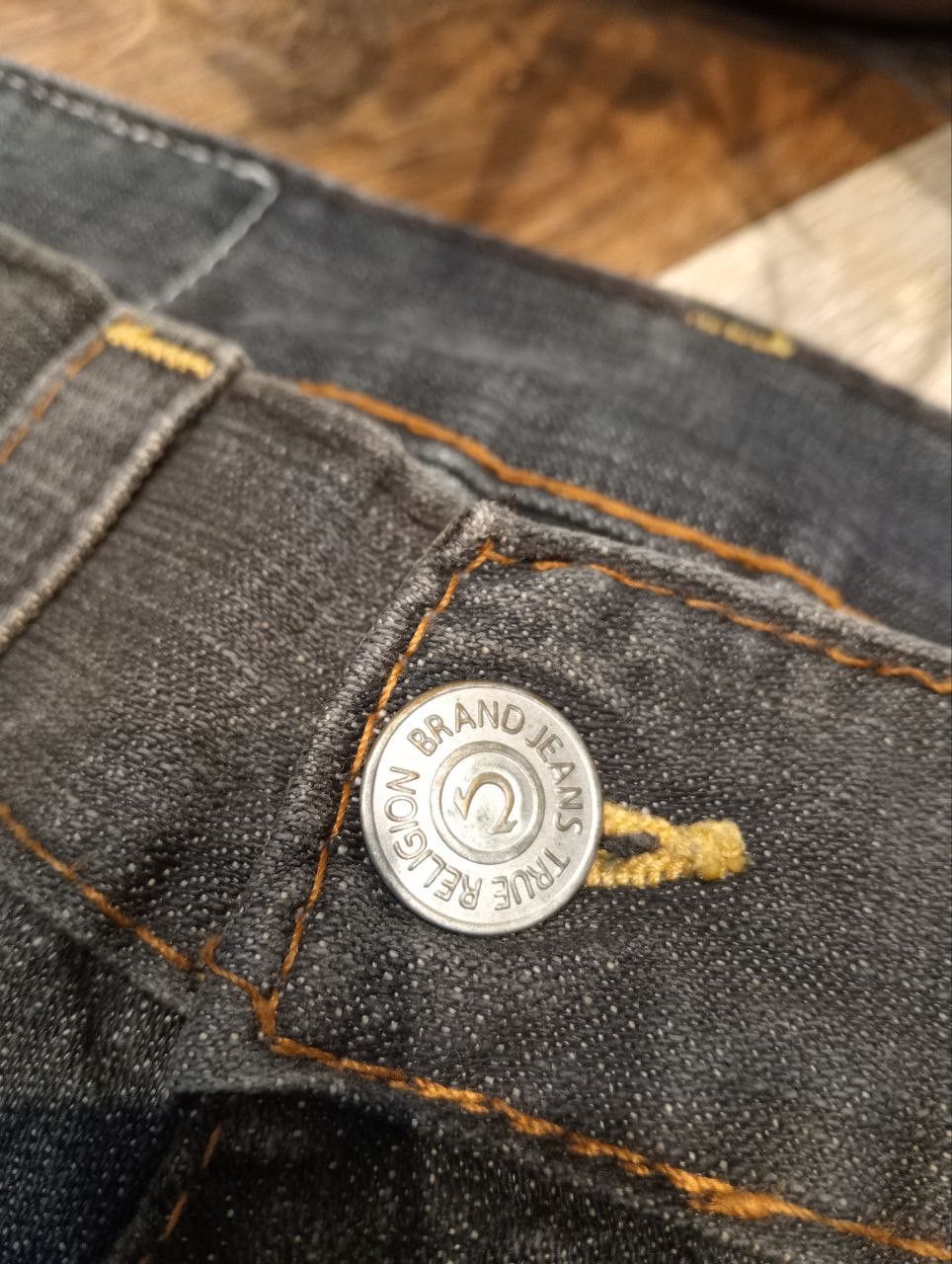 True Religion TRUE RELIGION JOEY FLARED DENIM JEANS - SIZE 29 Size US 29 - 5 Thumbnail
