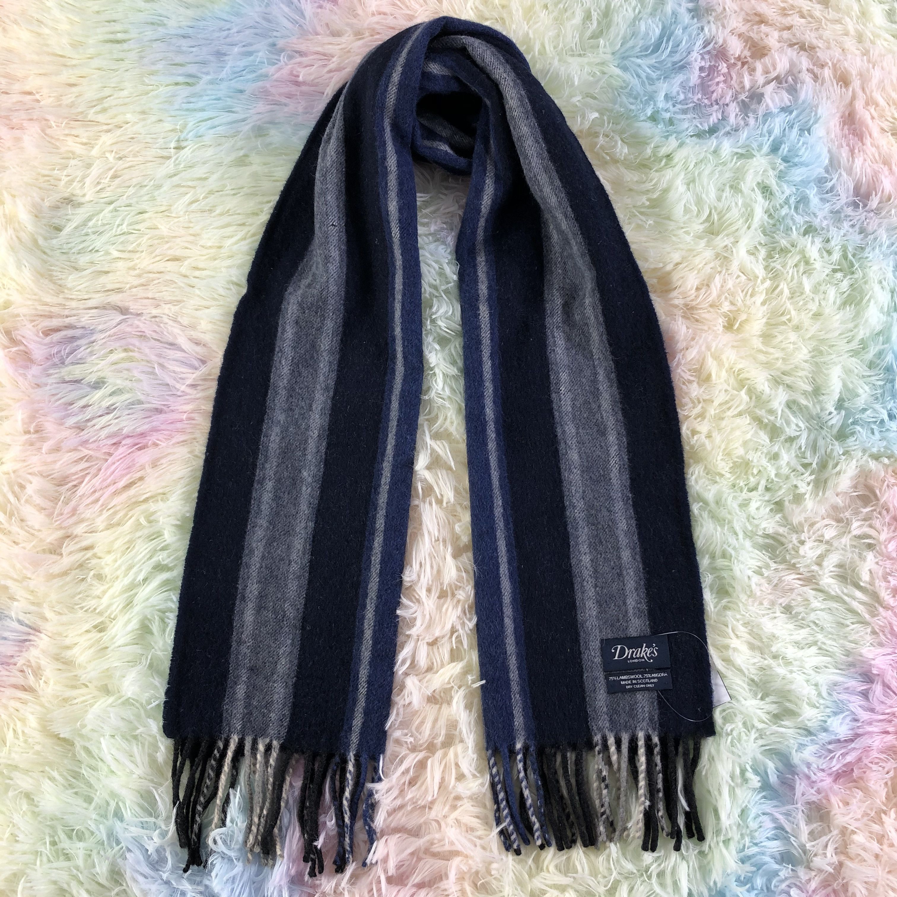 Drake Drake Scarf / Muffler / Neckwear - KM40 Size ONE SIZE - 1 Thumbnail