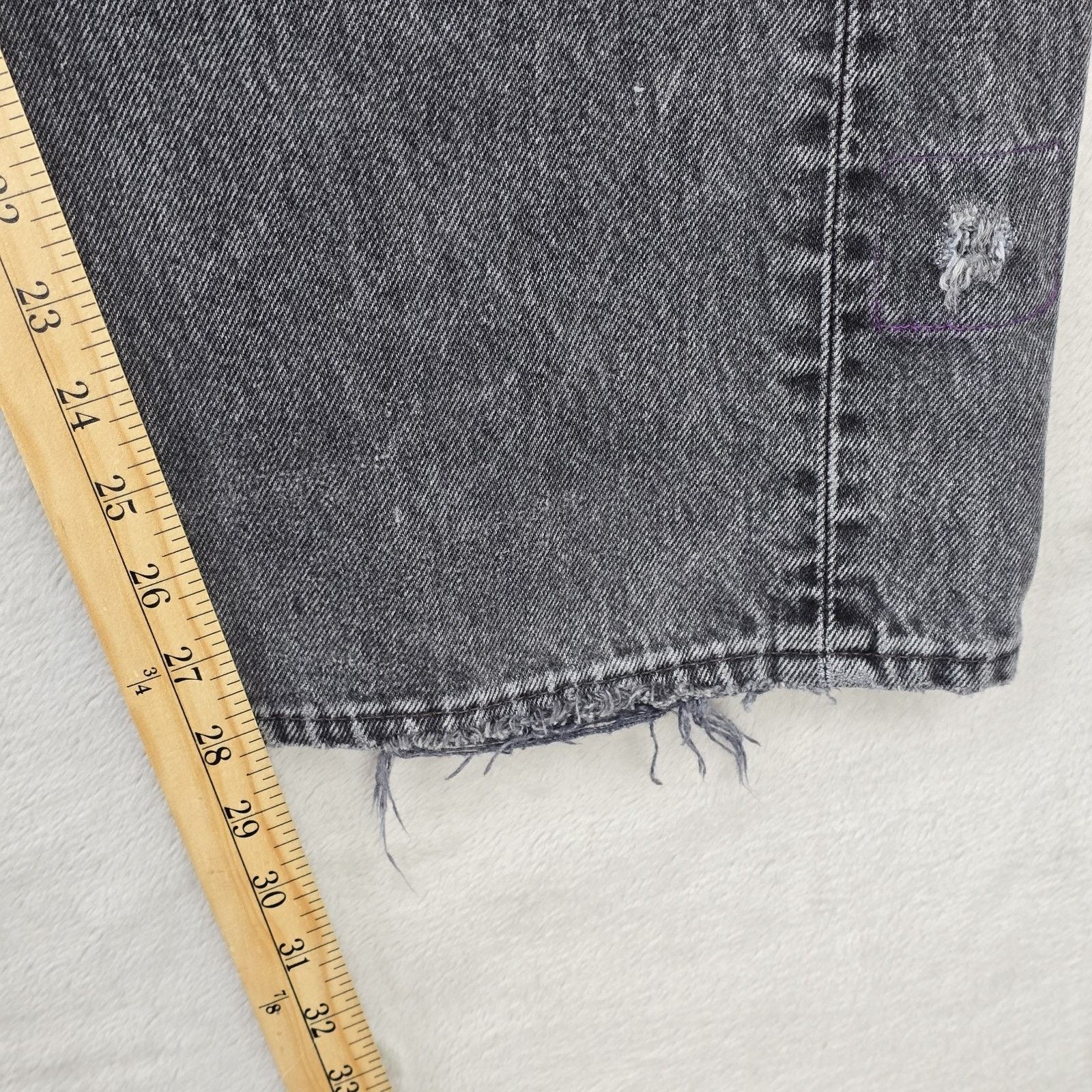 Levi's Vintage Levis 501 Jeans 42x30 Fits 39x28 Thrashed Distressed Size US 39 - 15 Thumbnail