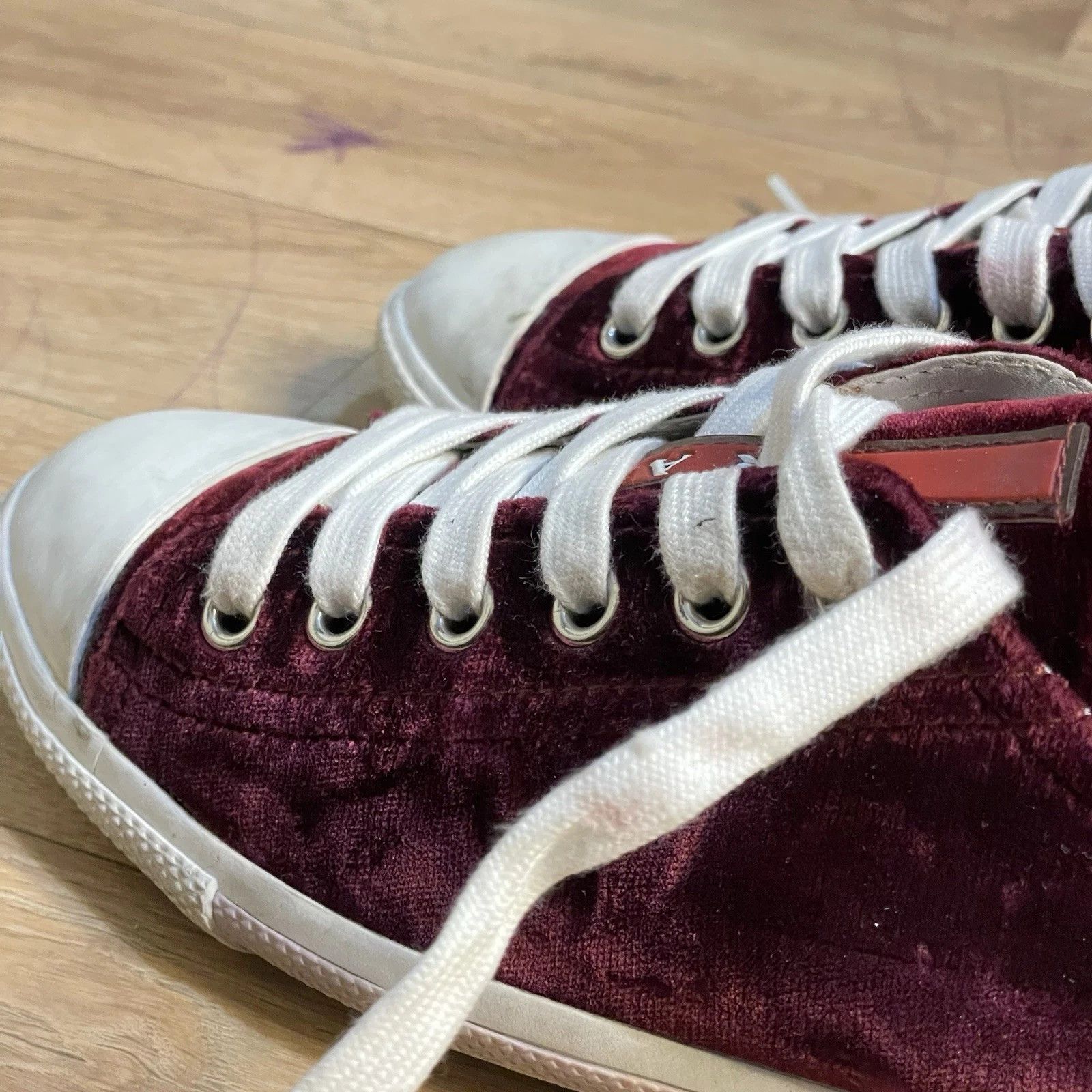 Prada Share Prada Sport Sneakers velvet Low Top Lace Up Cap Toe Size US 6 / IT 36 - 5 Thumbnail