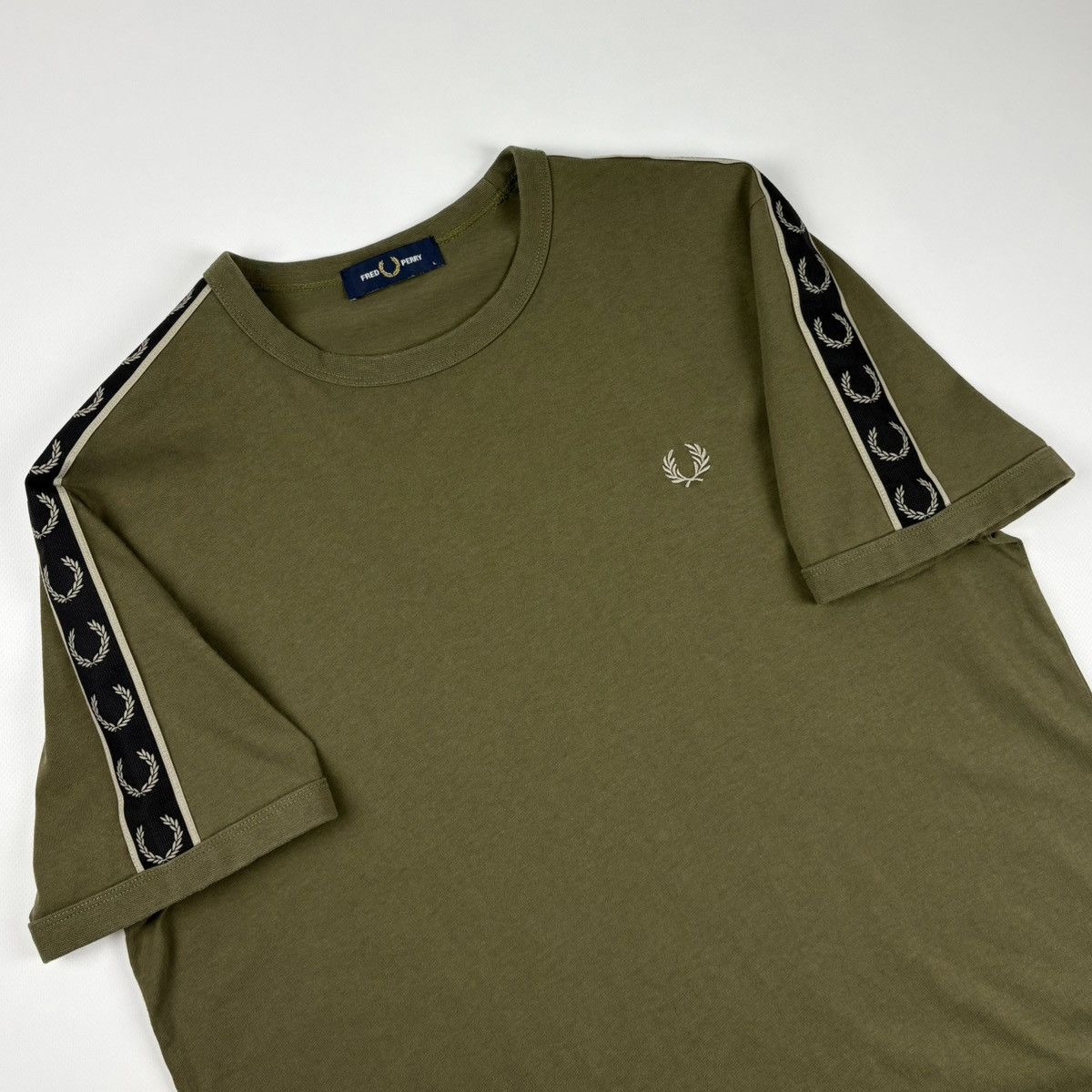 Fred Perry Fred Perry Sportswear Lampas T-Shirt Tee Size US L / EU 52-54 / 3 - 6 Thumbnail