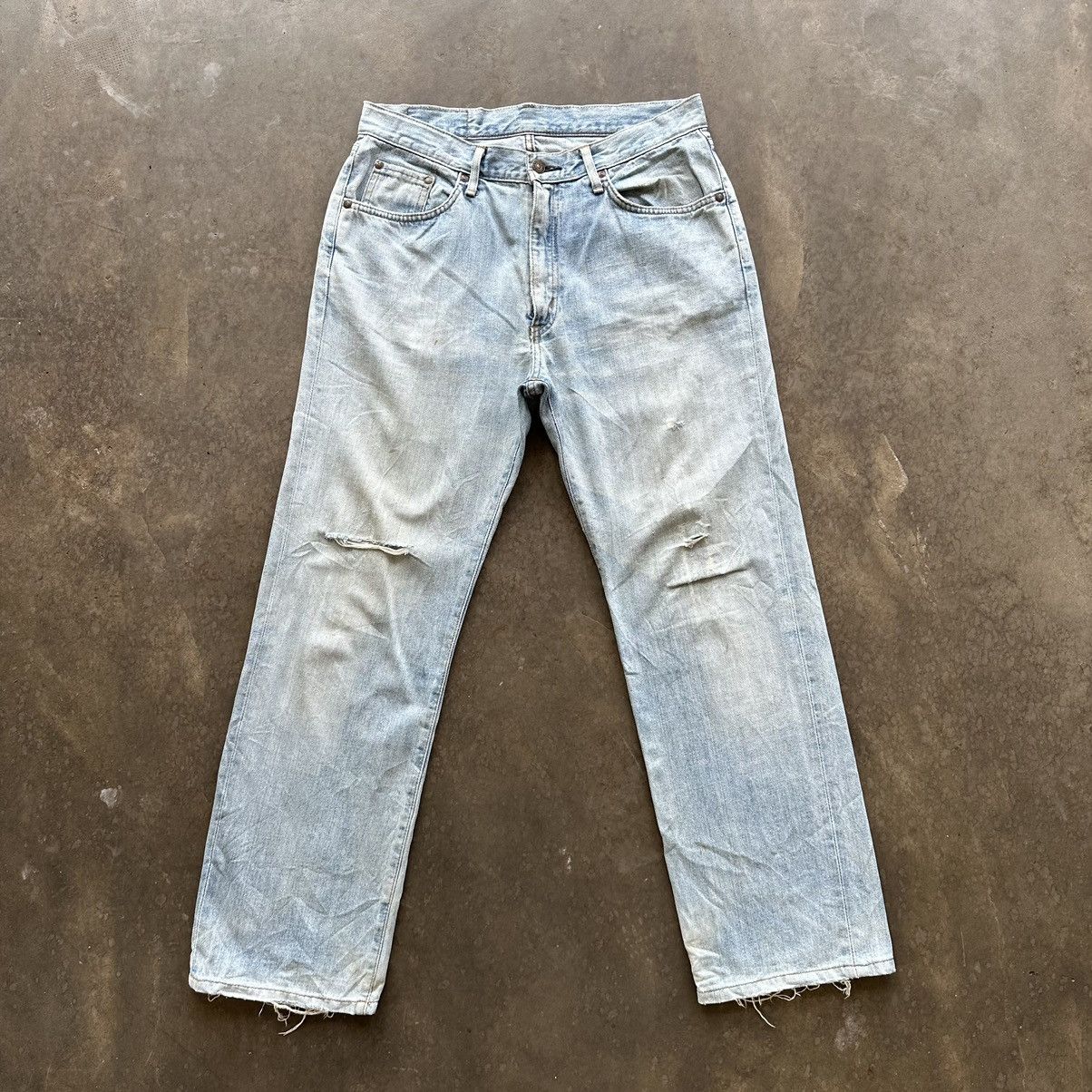 Japanese Brand Vintage Edwin Lightwash Distressed Faded Denim Jean Pant W31 Size US 31 - 1 Thumbnail