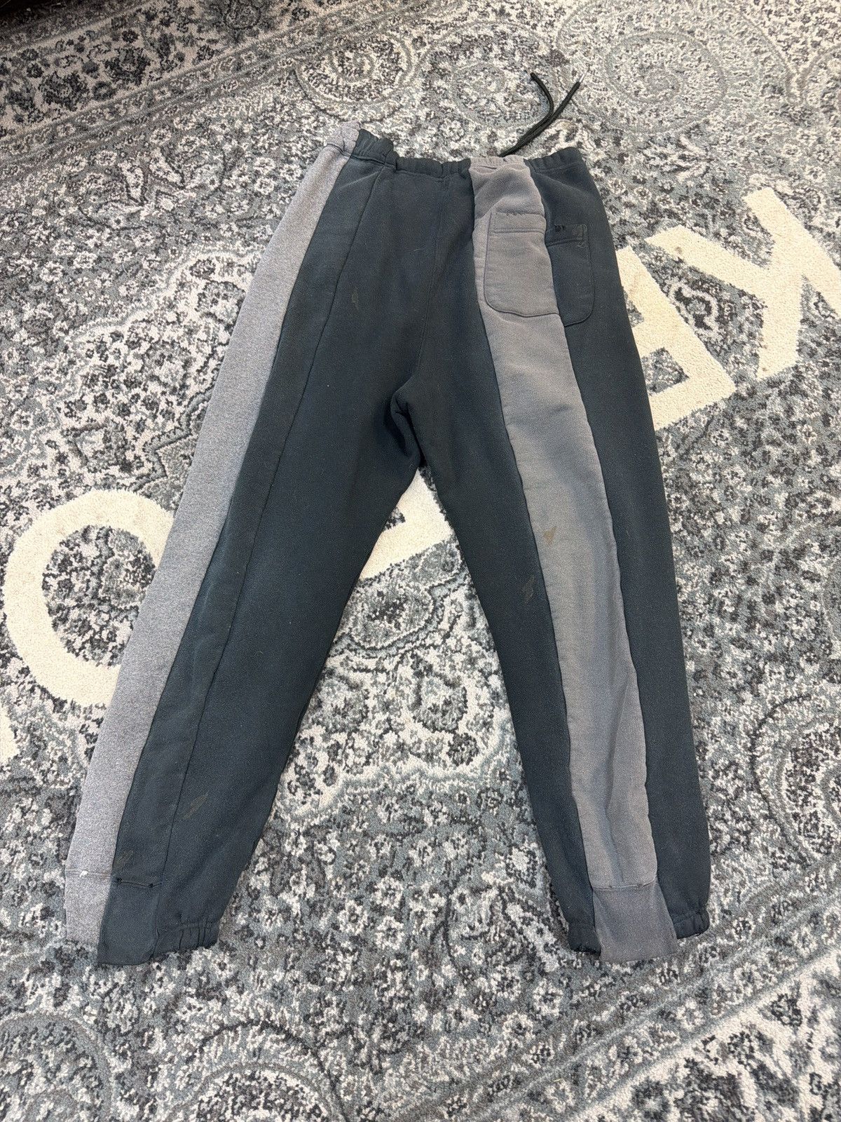 Maison MIHARA YASUHIRO Mmy Maison mihara Yasuhiro multi color black sweat pants Size US 32 / EU 48 - 2 Thumbnail