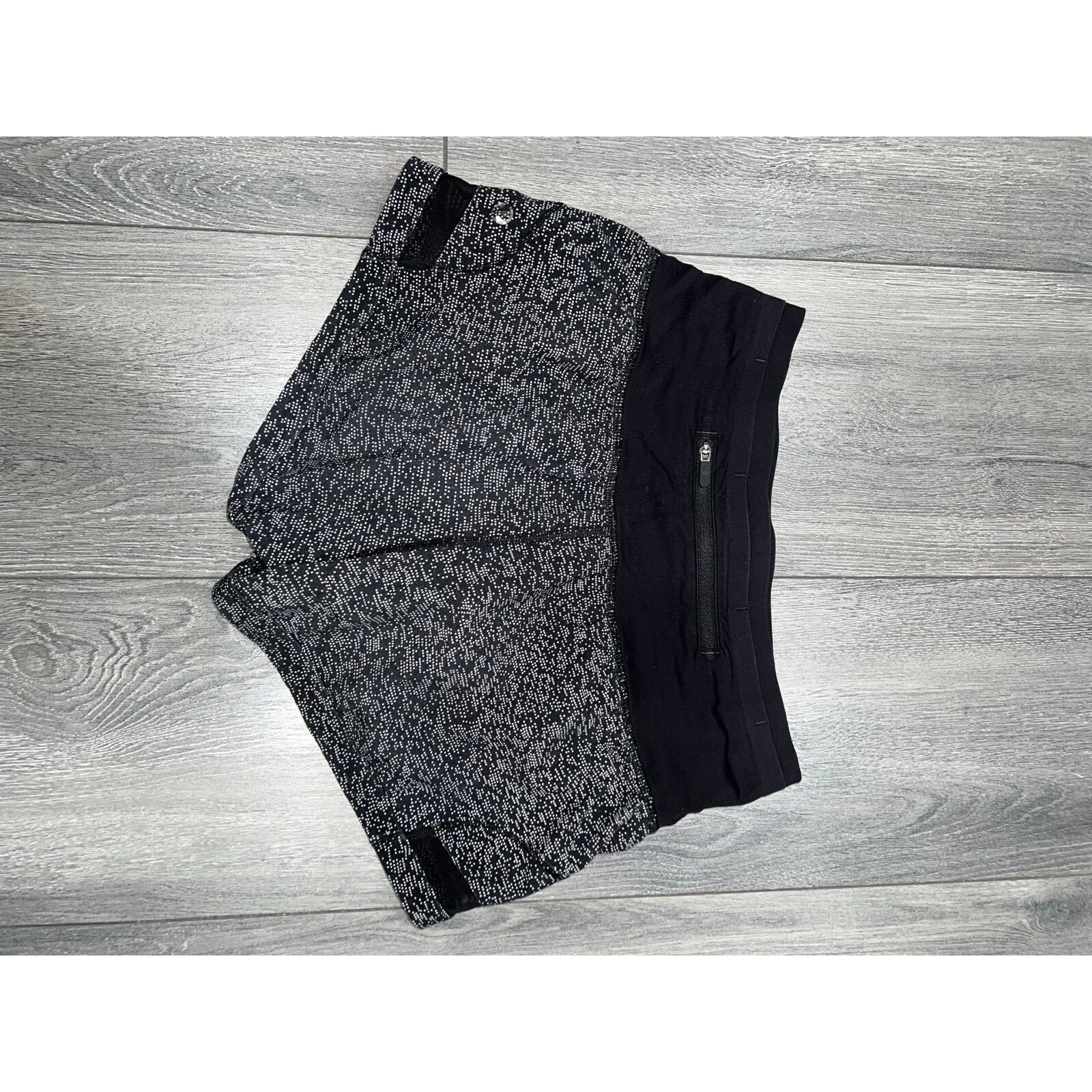 Lululemon Lululemon Lululemon Pace Perfect Short size 2 A000458 Size 26" / US 2 / IT 38 - 7 Thumbnail
