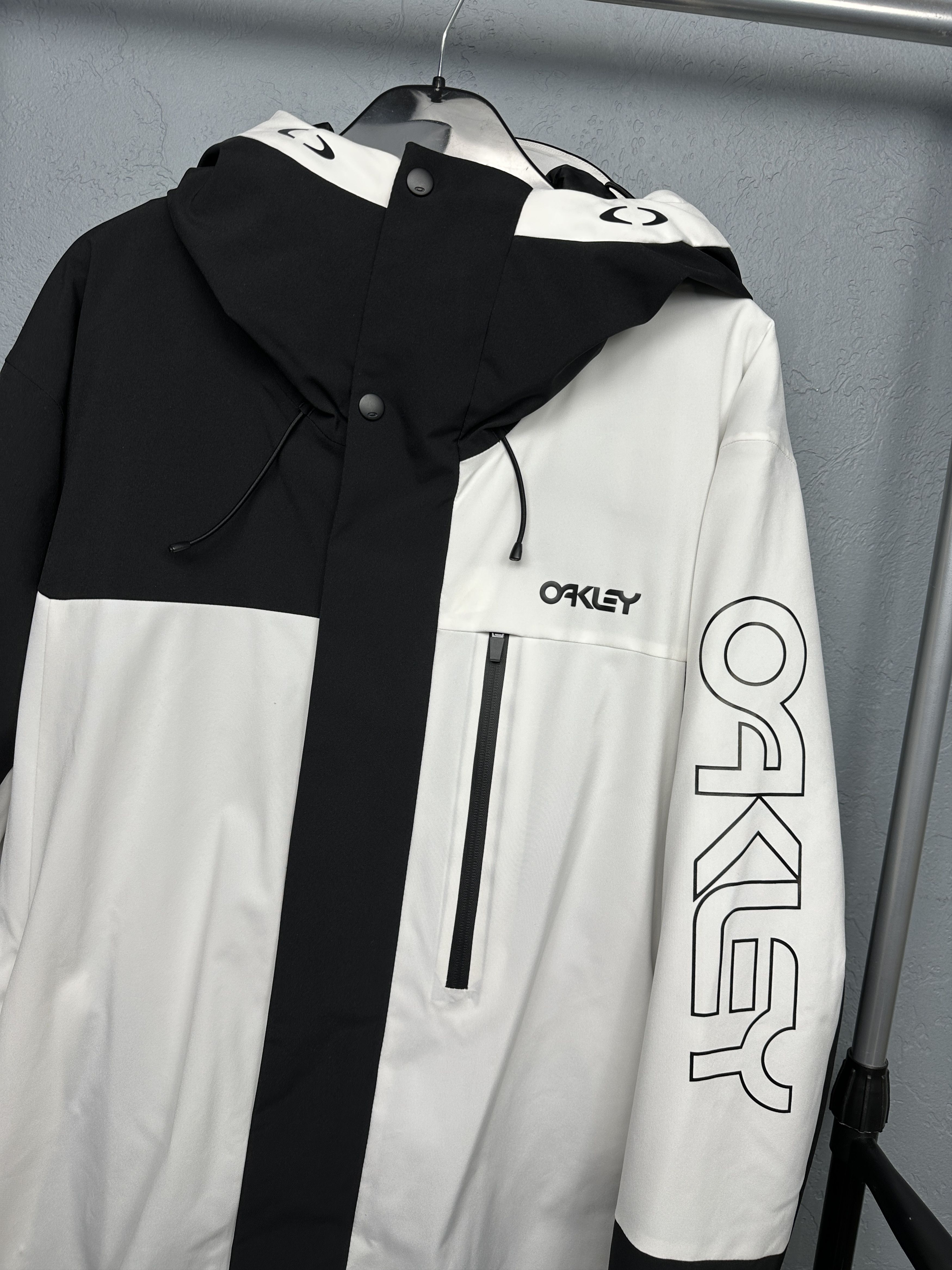 Oakley Oakley Mens Ski Jacket Size US XL / EU 56 / 4 - 6 Thumbnail