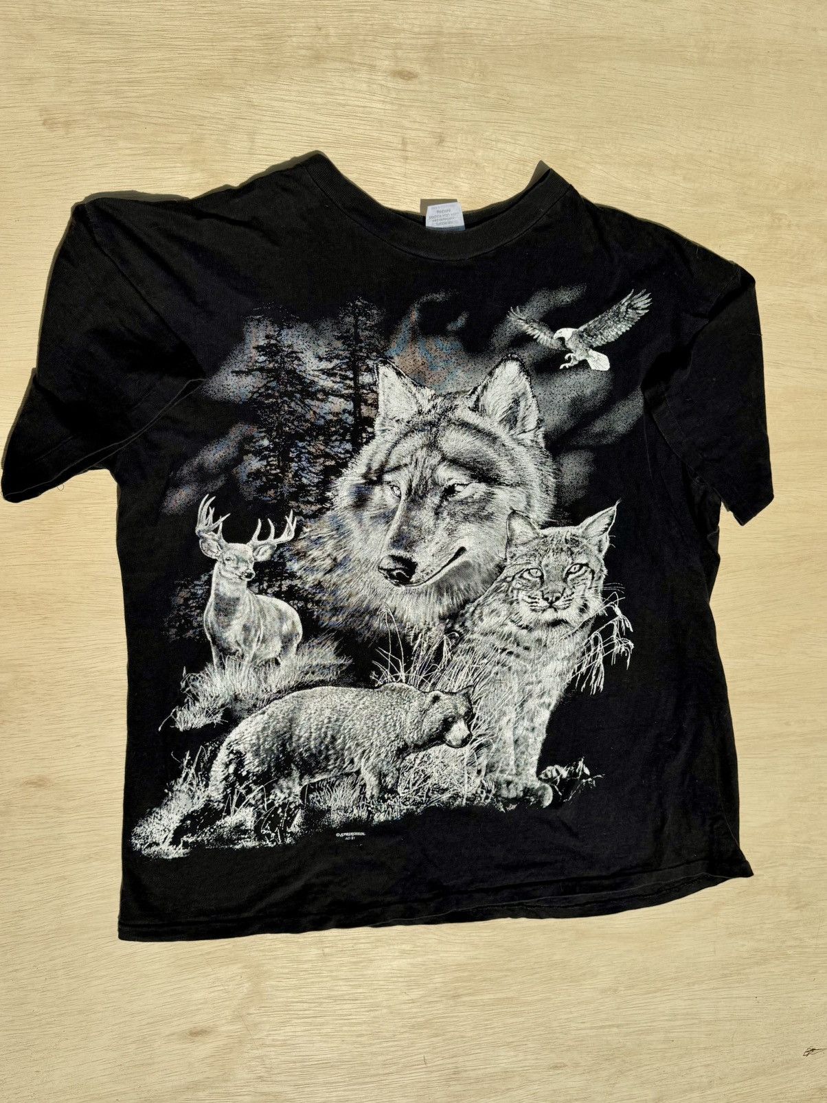 Vintage Vintage 1990 Wolf Nature All Over Print Animal AOP T-Shirt Size US XL / EU 56 / 4 - 1 Thumbnail