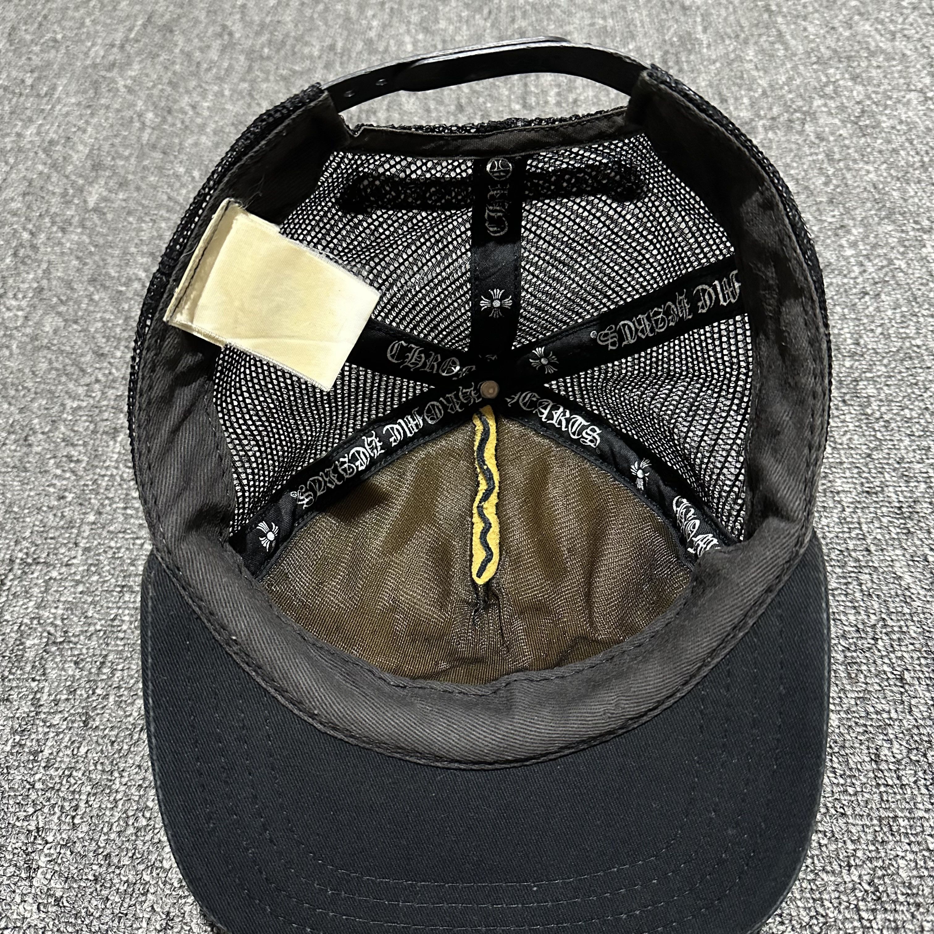 Chrome Hearts × Dover Street Market Chrome Hearts X Dover Street Market DSM Trucker Hats Size ONE SIZE - 8 Thumbnail