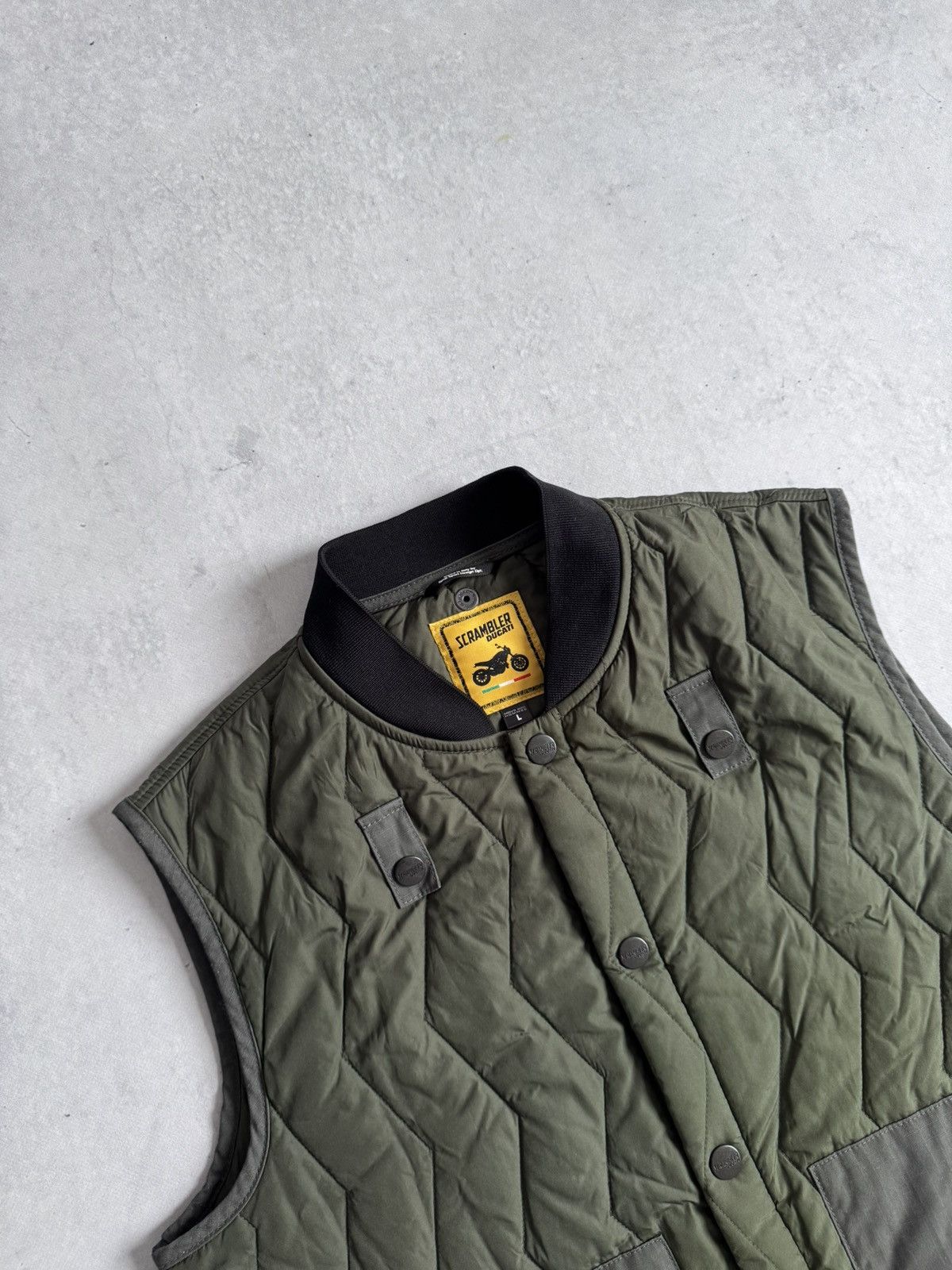 Ducati Ducati Scrambler Quilted Utility Vest Olive Green Size L Size US L / EU 52-54 / 3 - 3 Thumbnail