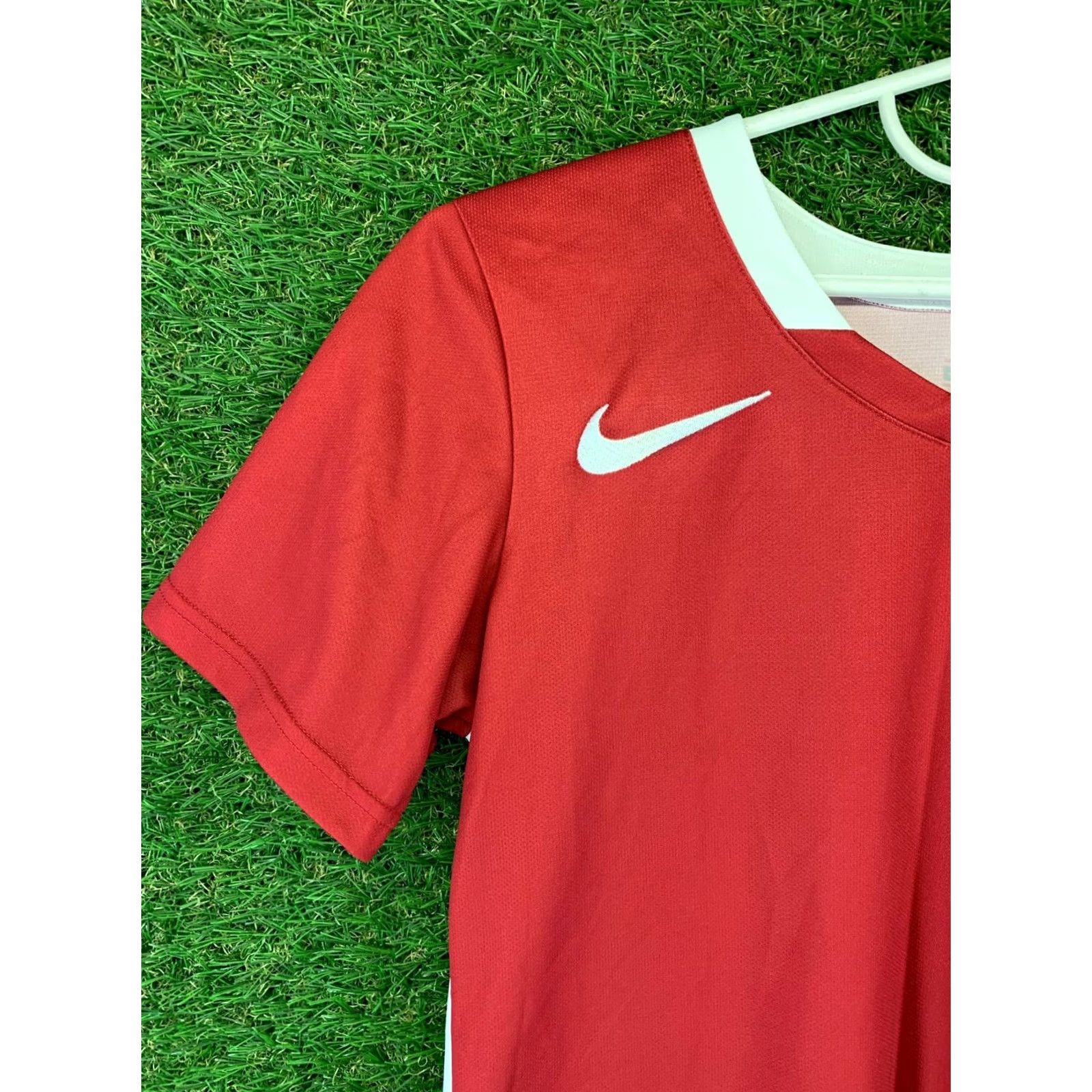 Nike NIKE Dri-FIT WOMEN SHIRT T-SHIRT JERSEY SIZE M Red and White Football Soccer Template Casual Size M / US 6-8 / IT 42-44 - 3 Thumbnail