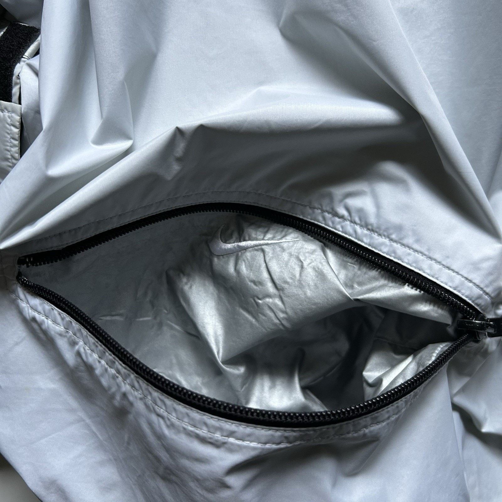 Nike Vintage Y2K Nike Windbreaker Jacket Zip Up Nylon Small Gray Size US S / EU 44-46 / 1 - 7 Thumbnail