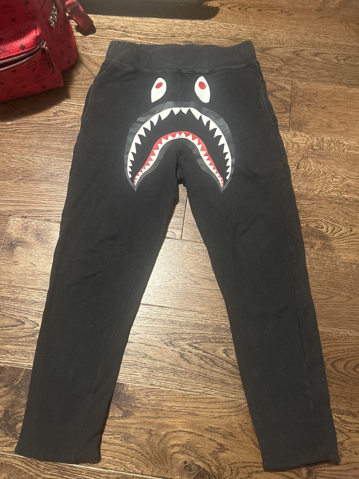 Bape Bape shark pants Size US 29 - 1 Thumbnail