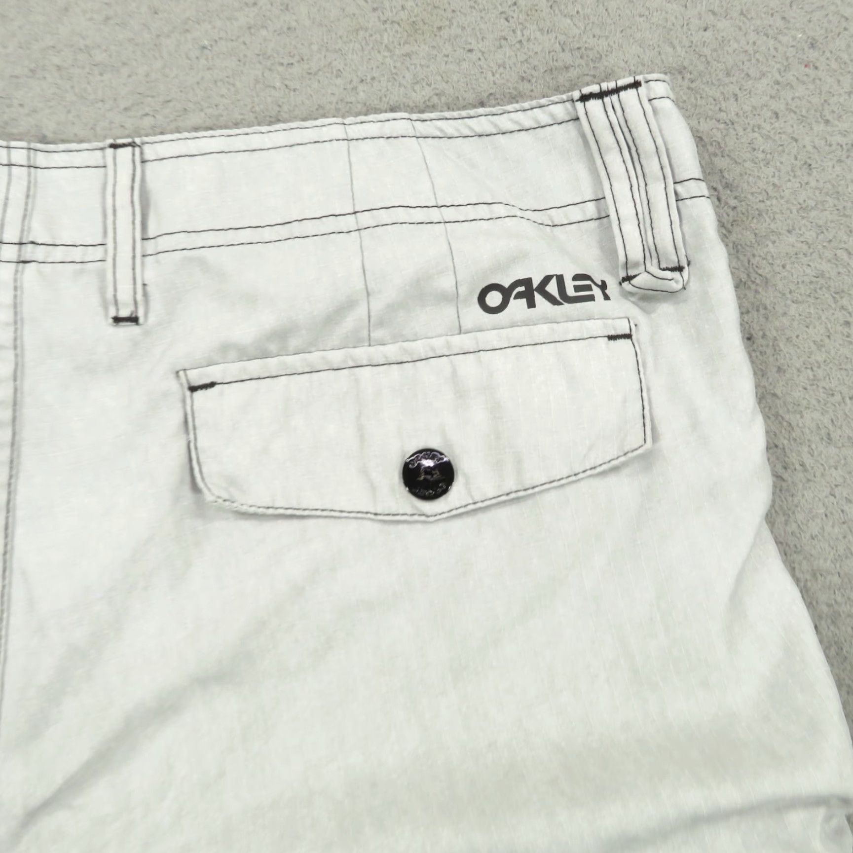 Oakley **Oakley Frogyle Light Grey Mens Swim Trunks** User: **Oakley Frogyle Light Grey 36 Mens Swim Trunks** Size US 36 / EU 52 - 6 Thumbnail